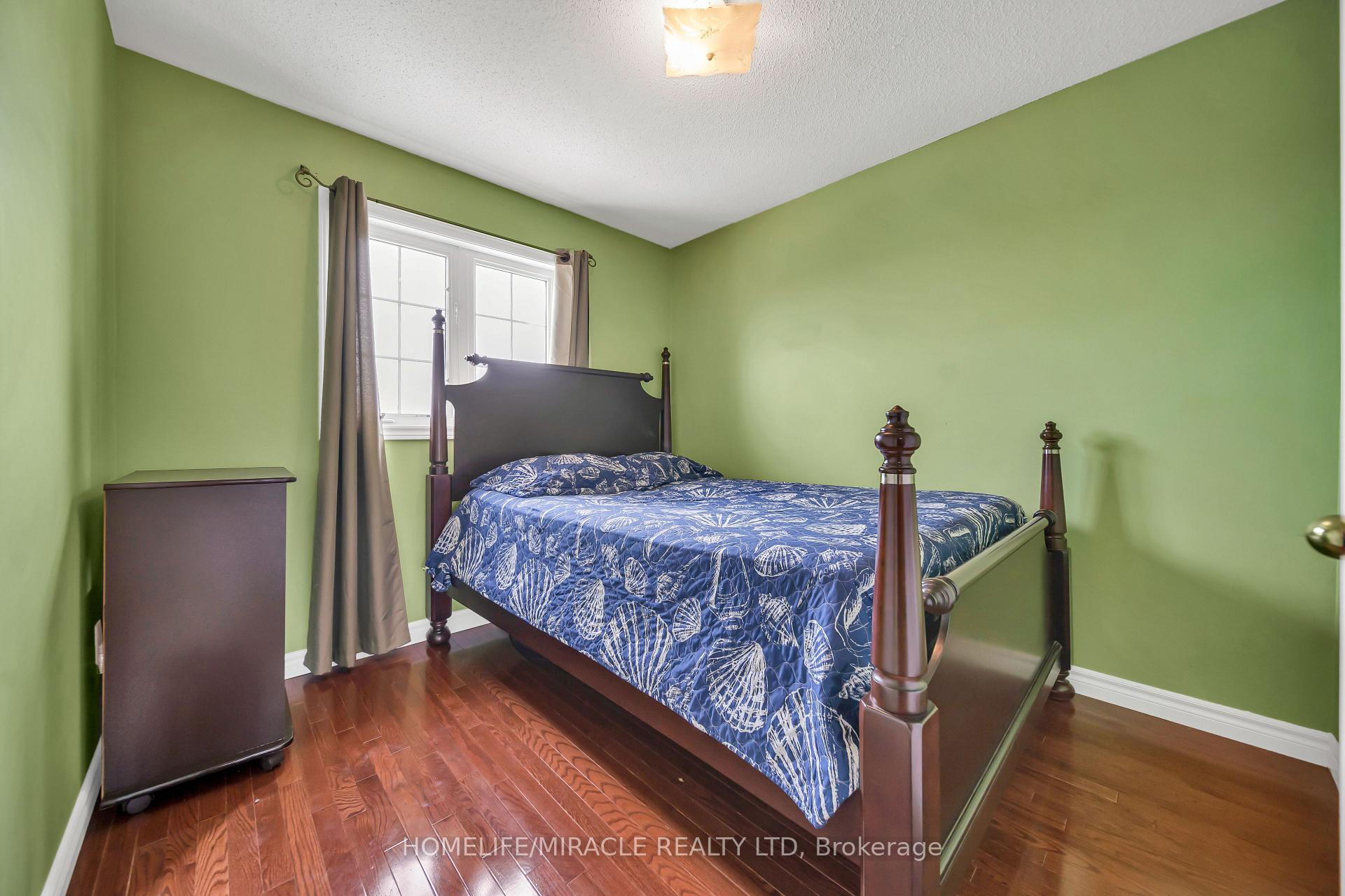 Photo 30 of 139 Sewells Lane, Brampton, Fletcher's Meadow — HOMEH
