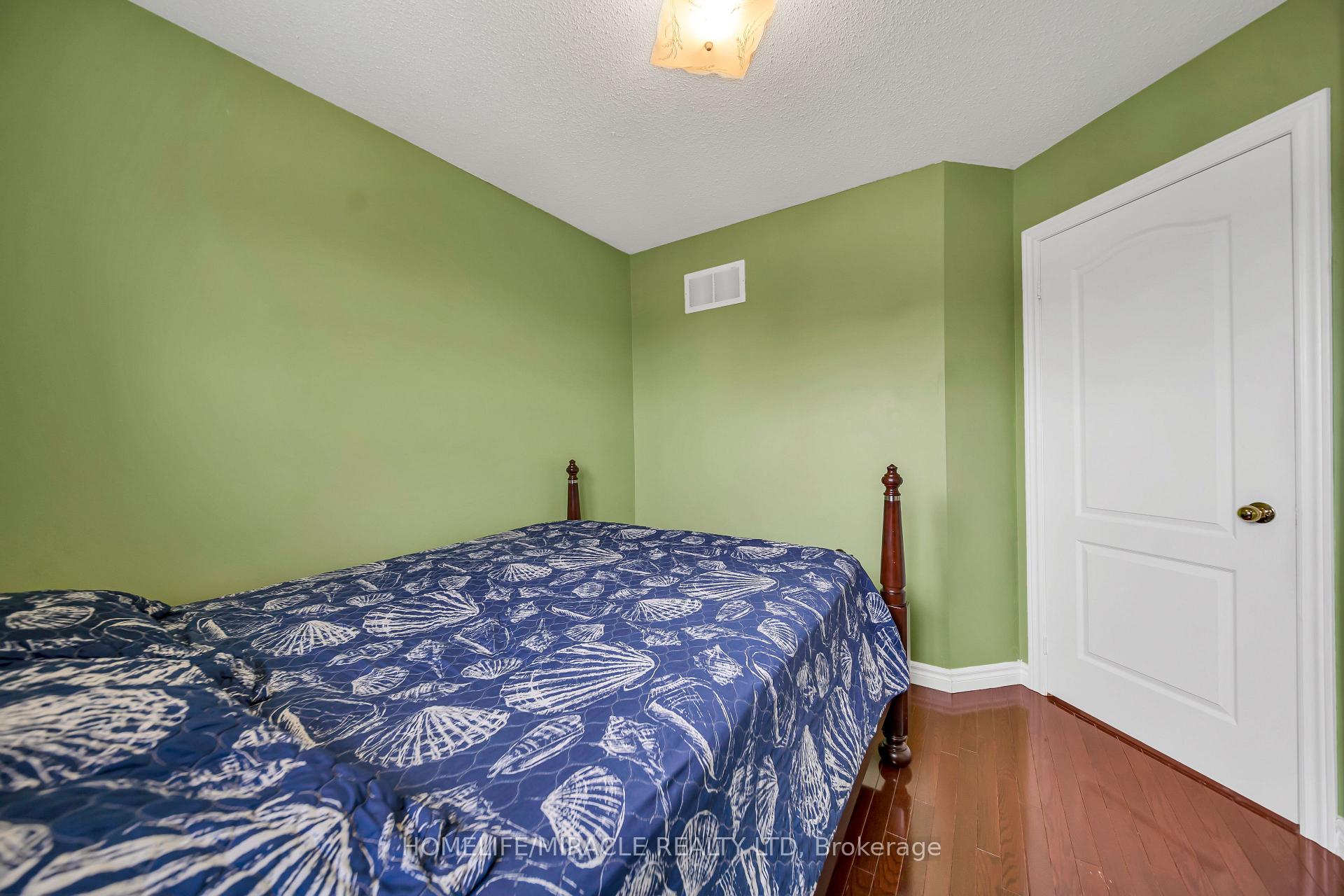 Photo 31 of 139 Sewells Lane, Brampton, Fletcher's Meadow — HOMEH