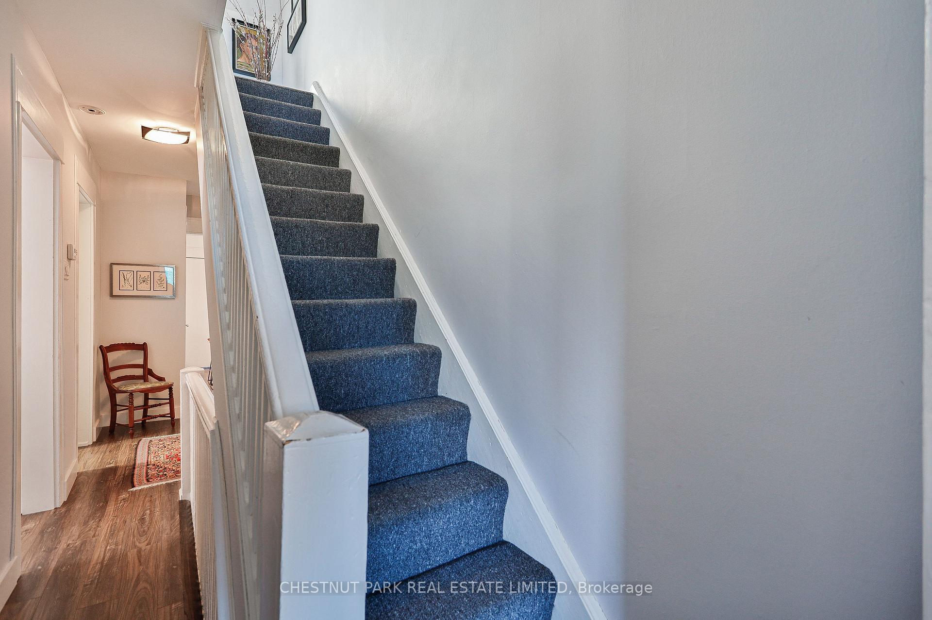 Photo 3 of Unit Upper, 159 Briar Hill Avenue, Toronto, Yonge-Eglinton — HOMEH