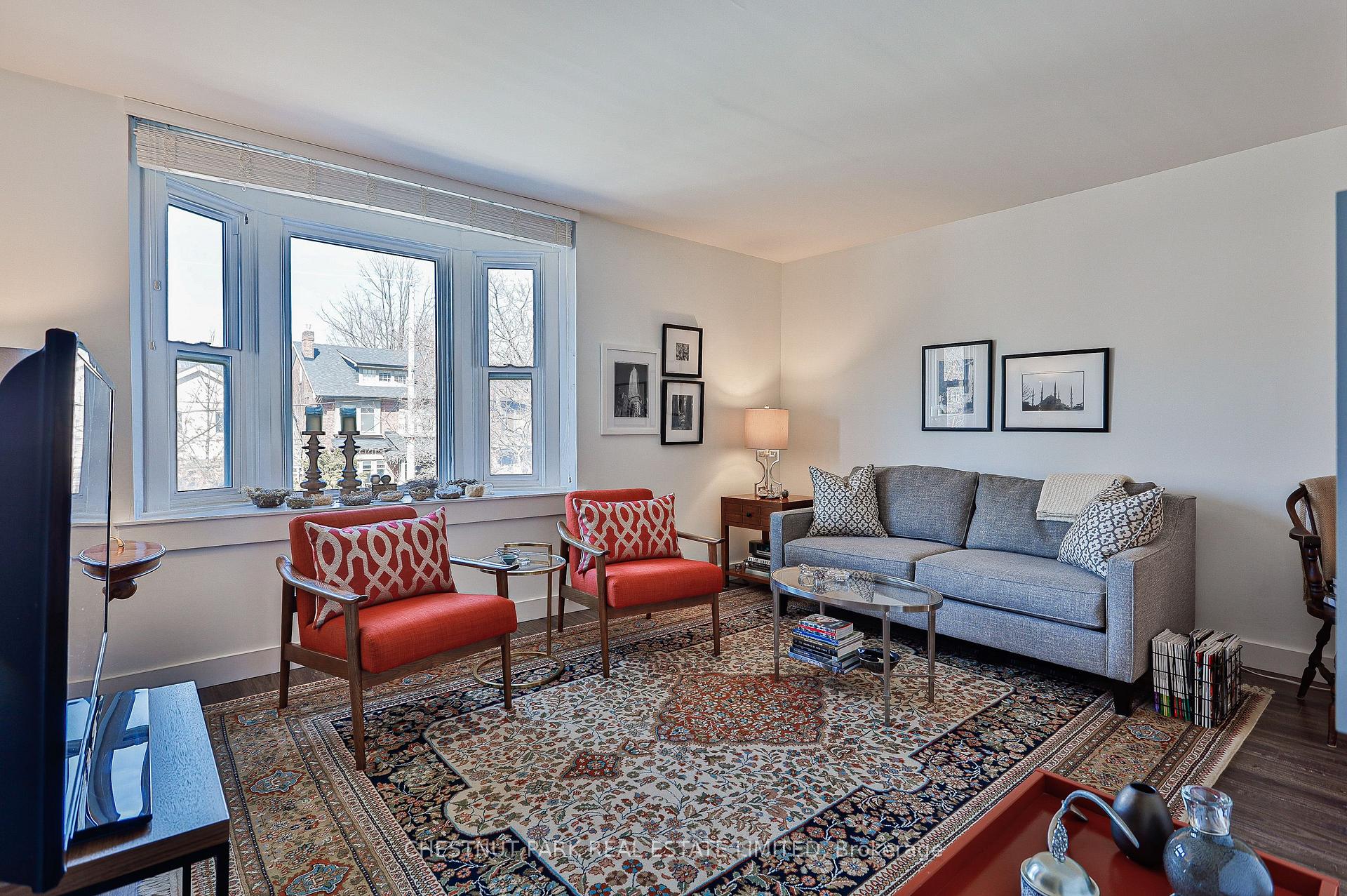 Photo 4 of Unit Upper, 159 Briar Hill Avenue, Toronto, Yonge-Eglinton — HOMEH