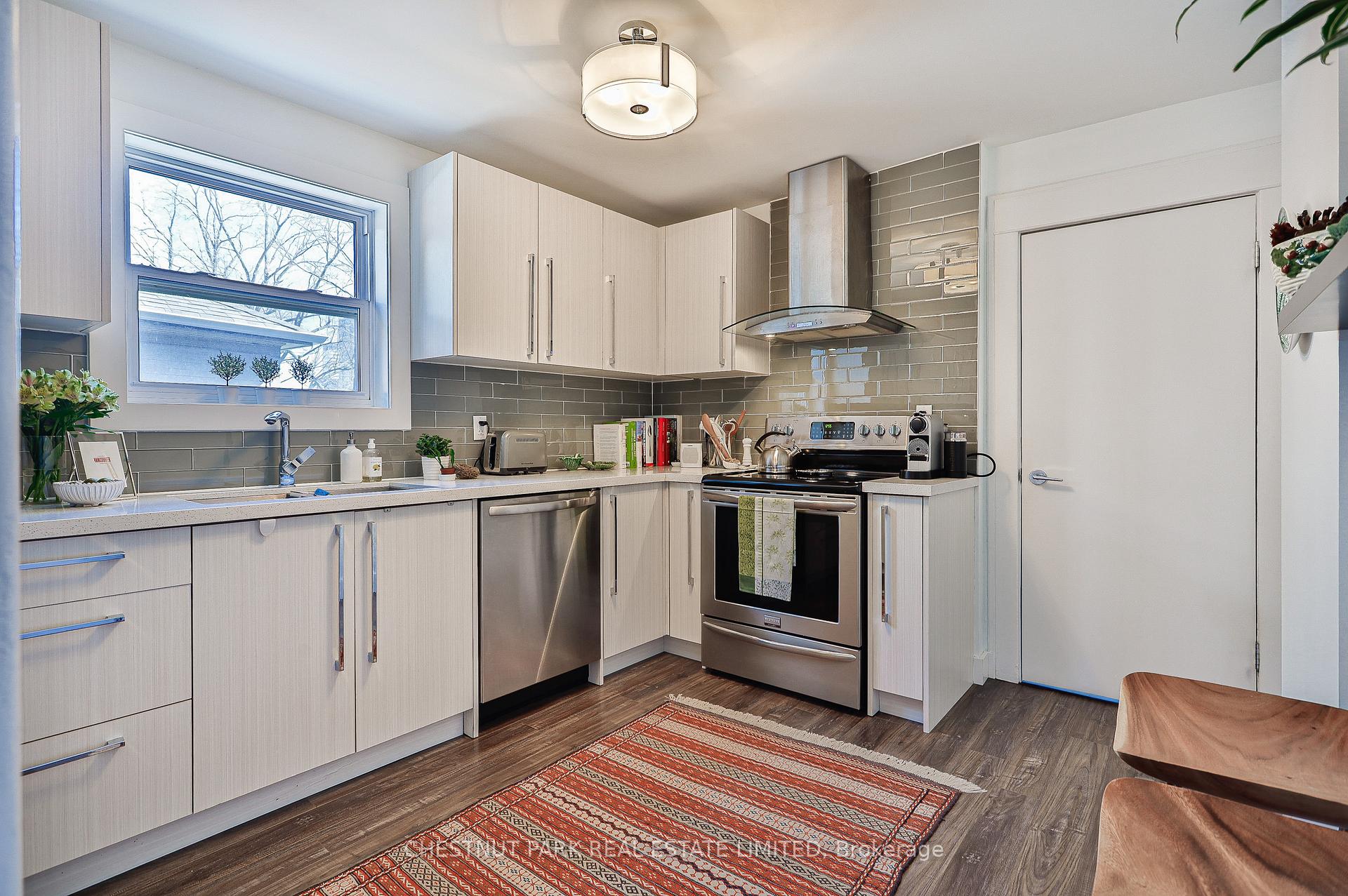 Photo 11 of Unit Upper, 159 Briar Hill Avenue, Toronto, Yonge-Eglinton — HOMEH