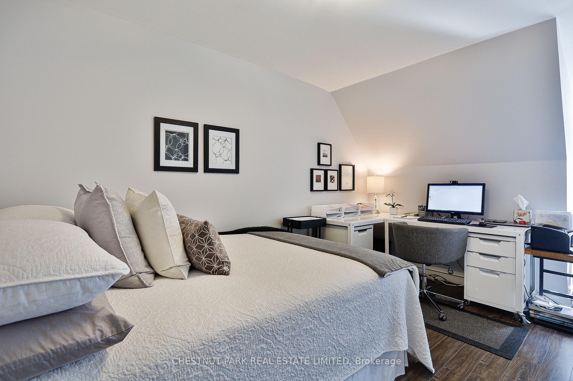Photo 17 of Unit Upper, 159 Briar Hill Avenue, Toronto, Yonge-Eglinton — HOMEH