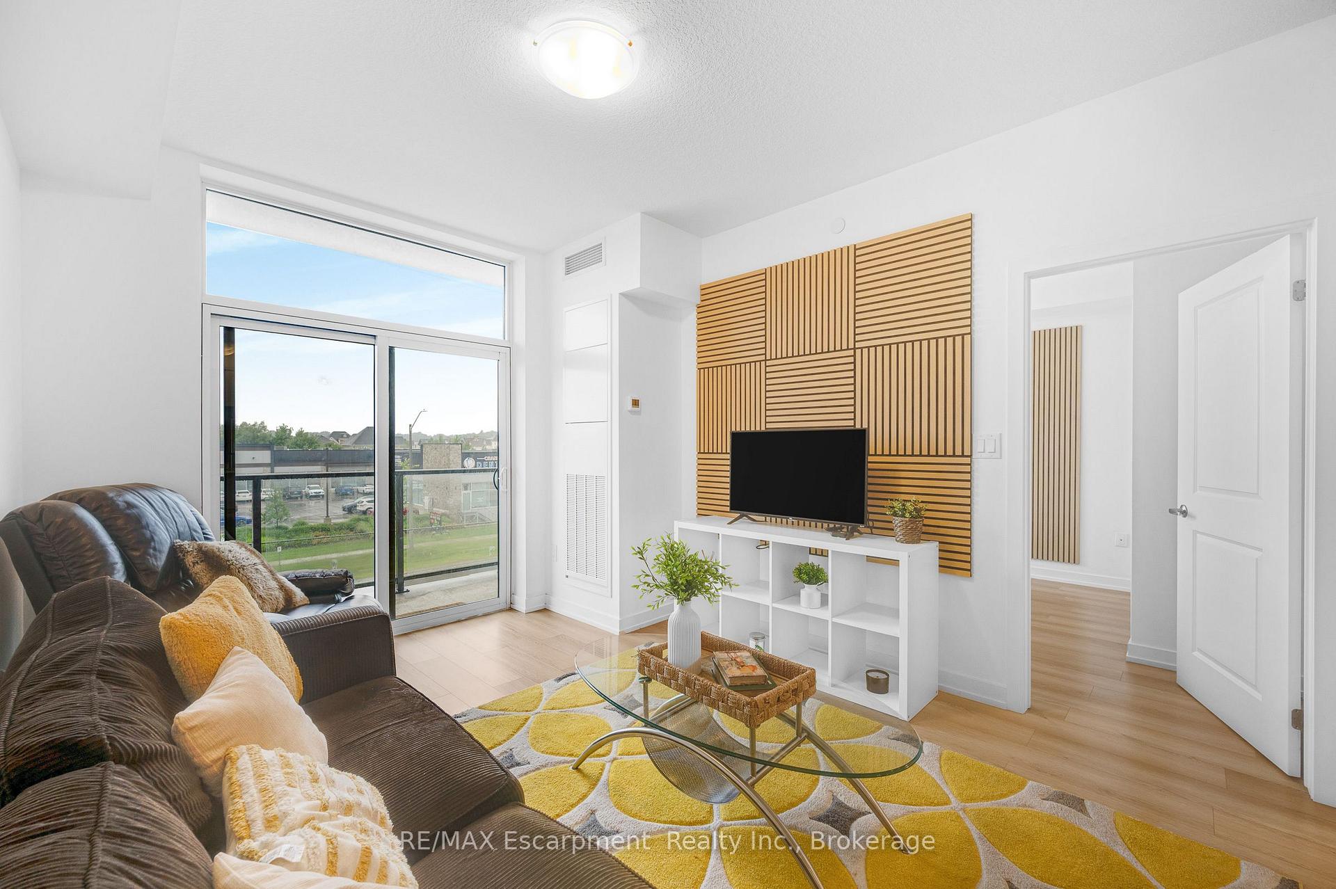 Photo 1 of Unit 309, 470 Dundas Street E, Hamilton, Waterdown — HOMEH