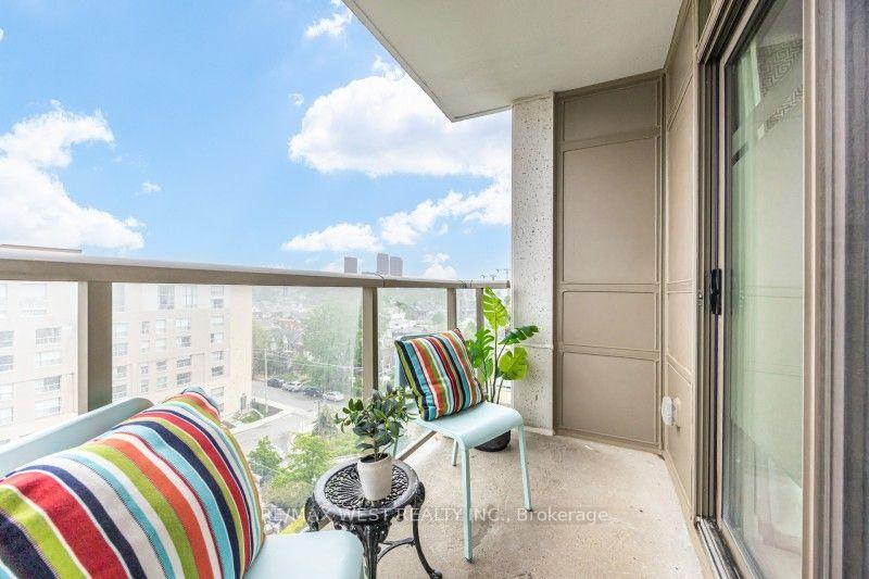 Photo 14 of Unit 704, 812 Lansdowne Avenue, Toronto, Dovercourt-Wallace Emerson-Junction — HOMEH
