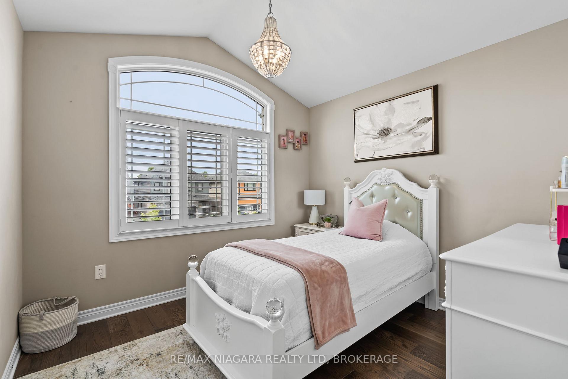 Photo 18 of 91 Quebec Avenue, Welland, Lincoln/Crowland — HOMEH