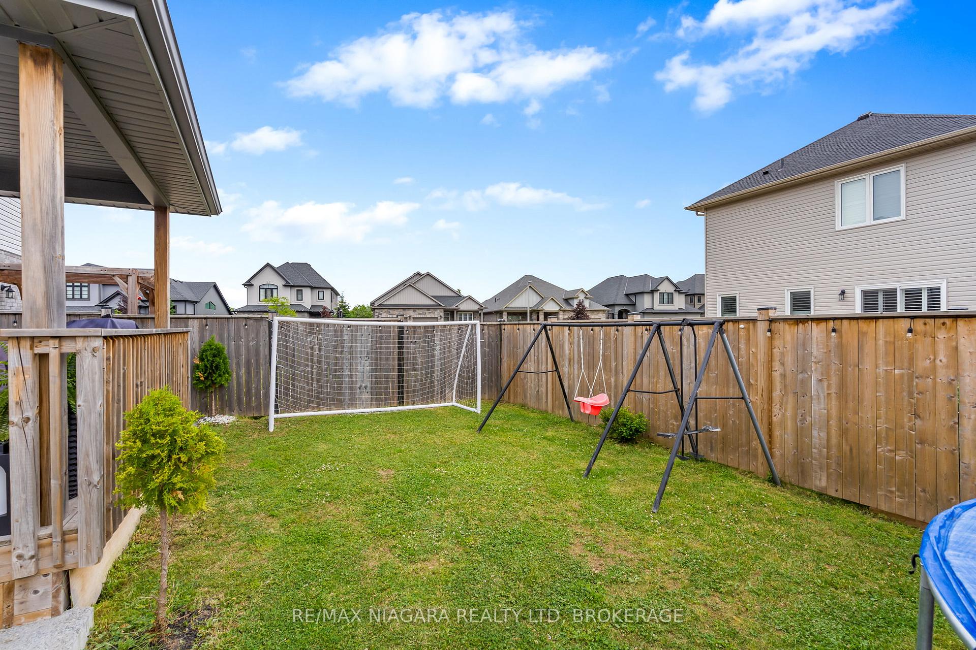 Photo 37 of 91 Quebec Avenue, Welland, Lincoln/Crowland — HOMEH
