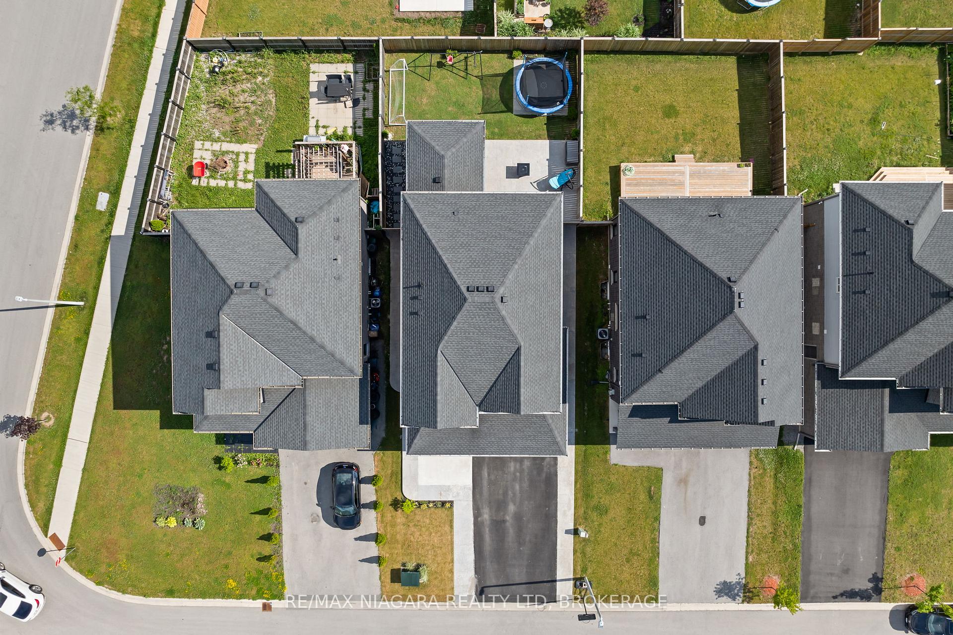 Photo 39 of 91 Quebec Avenue, Welland, Lincoln/Crowland — HOMEH