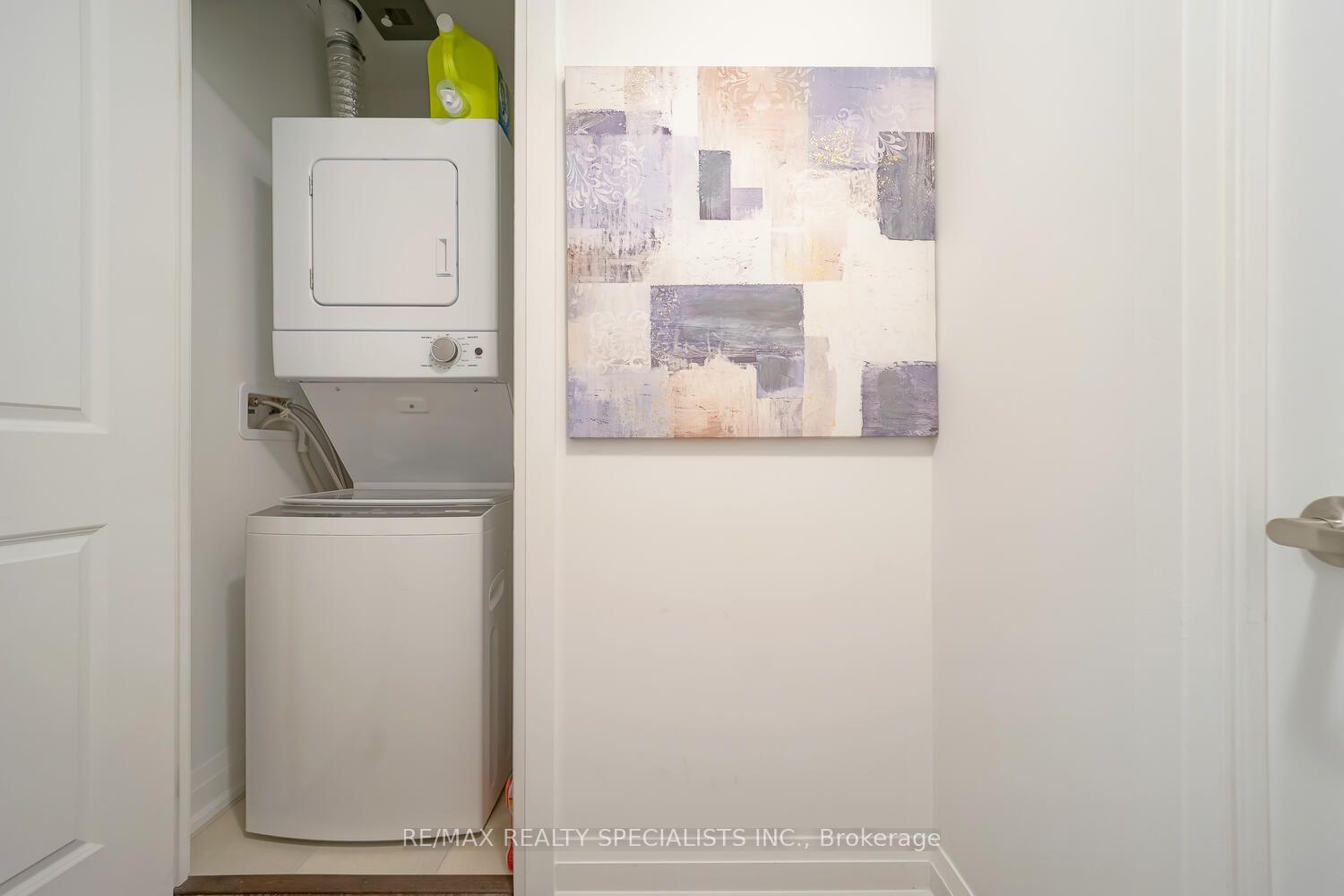 Photo 28 of Unit D902, 5289 Highway 7, Vaughan, Vaughan Grove — HOMEH