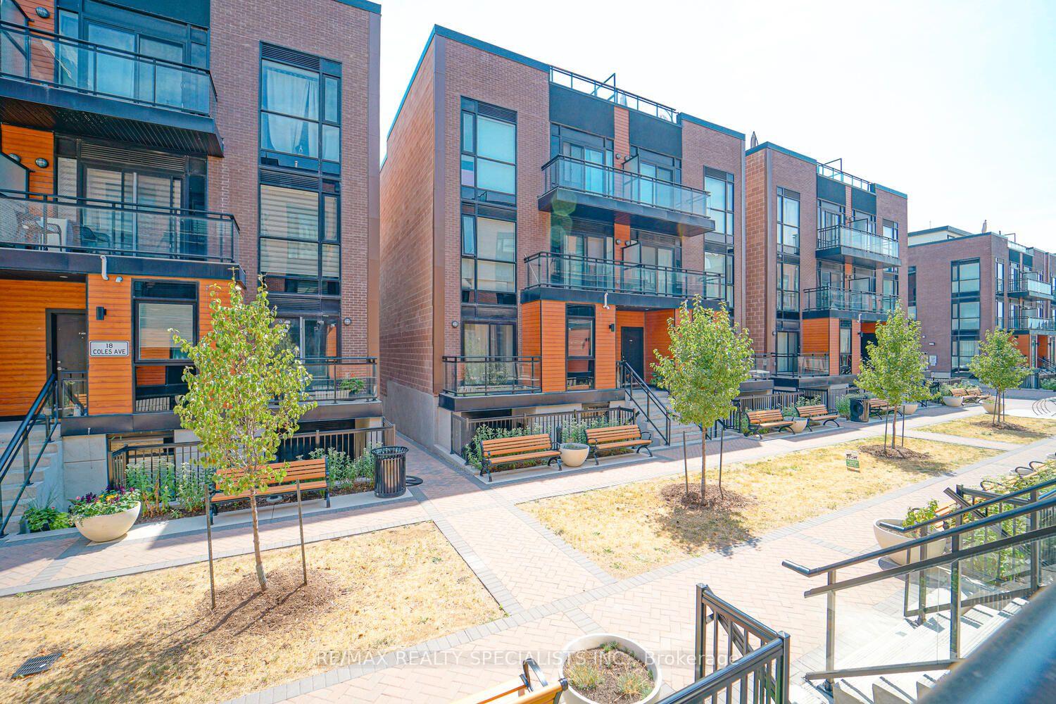 Photo 39 of Unit D902, 5289 Highway 7, Vaughan, Vaughan Grove — HOMEH