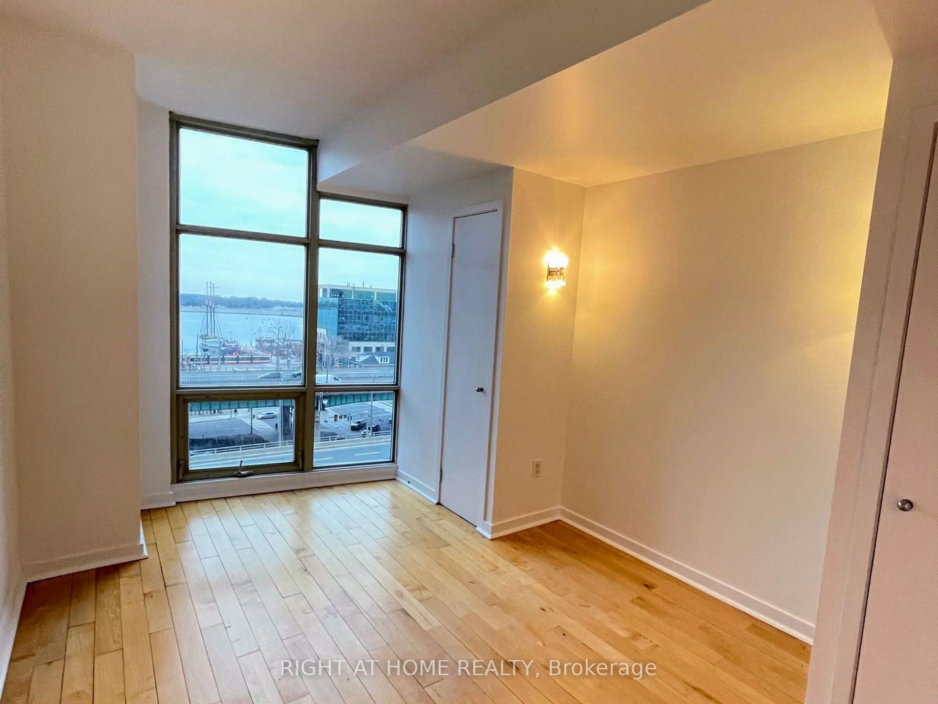 Photo 7 of Unit 811, 35 Mariner Terrace, Toronto, Waterfront Communities — HOMEH