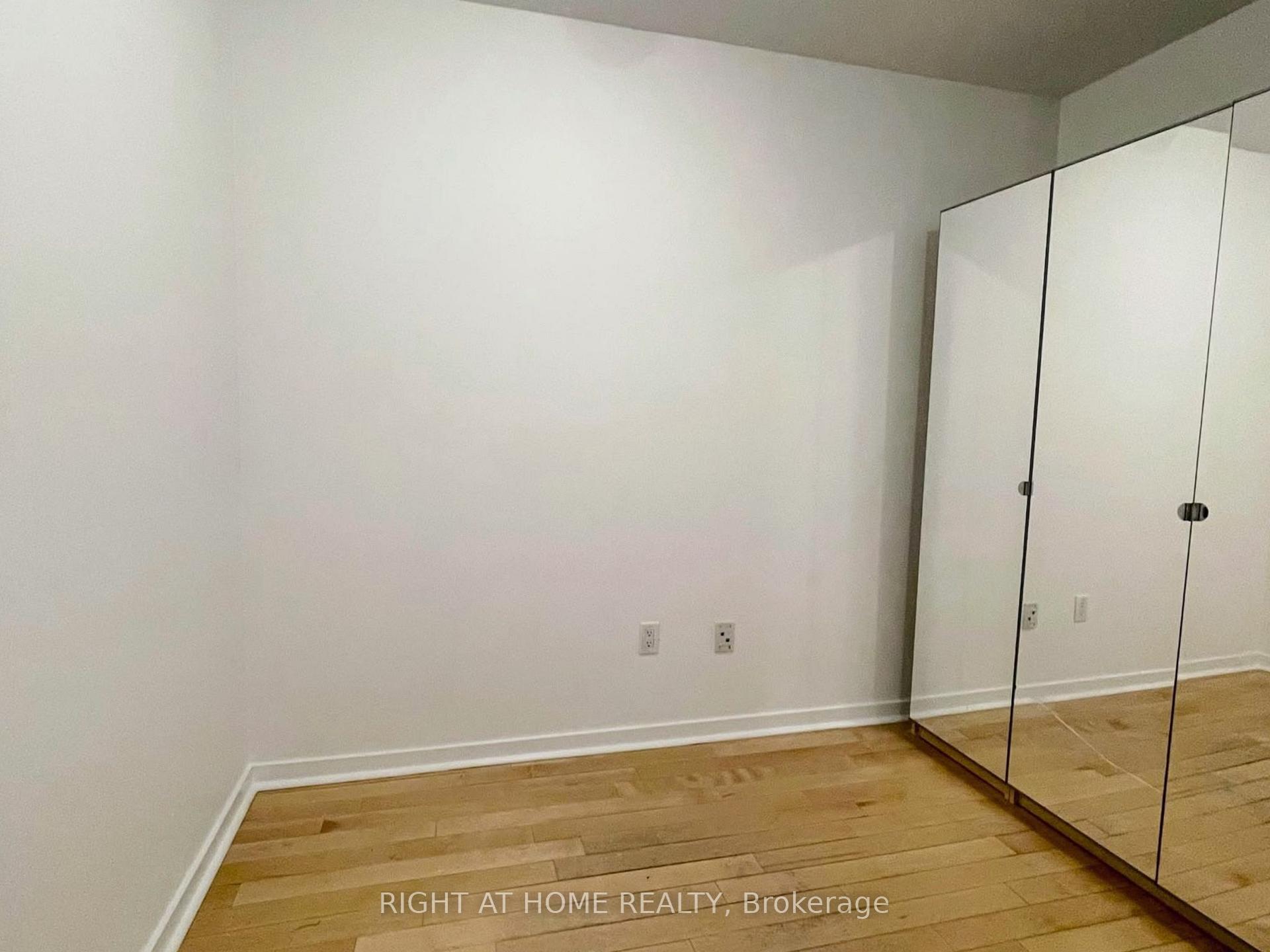 Photo 9 of Unit 811, 35 Mariner Terrace, Toronto, Waterfront Communities — HOMEH