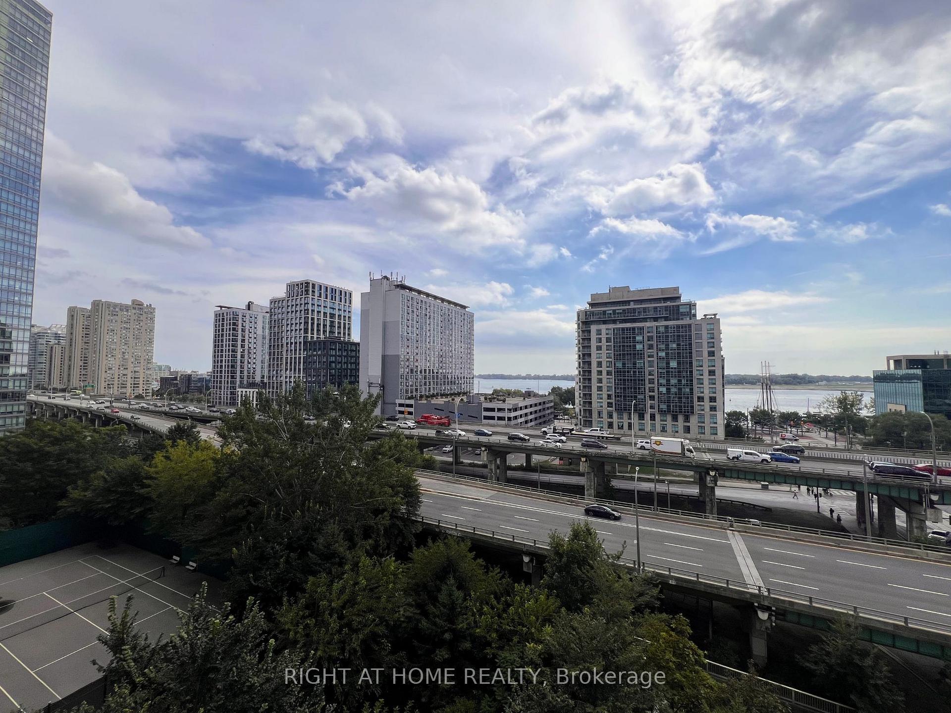 Photo 10 of Unit 811, 35 Mariner Terrace, Toronto, Waterfront Communities — HOMEH