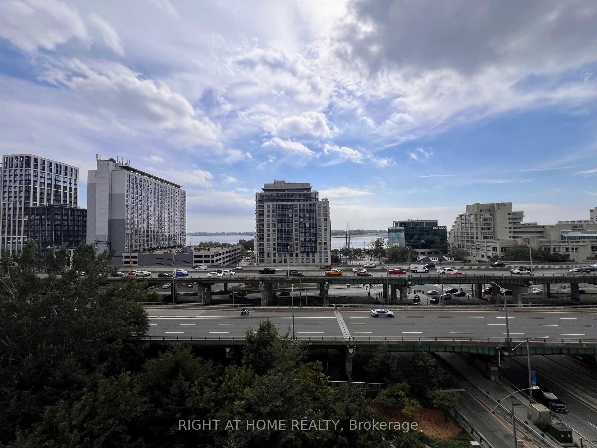 Photo 11 of Unit 811, 35 Mariner Terrace, Toronto, Waterfront Communities — HOMEH