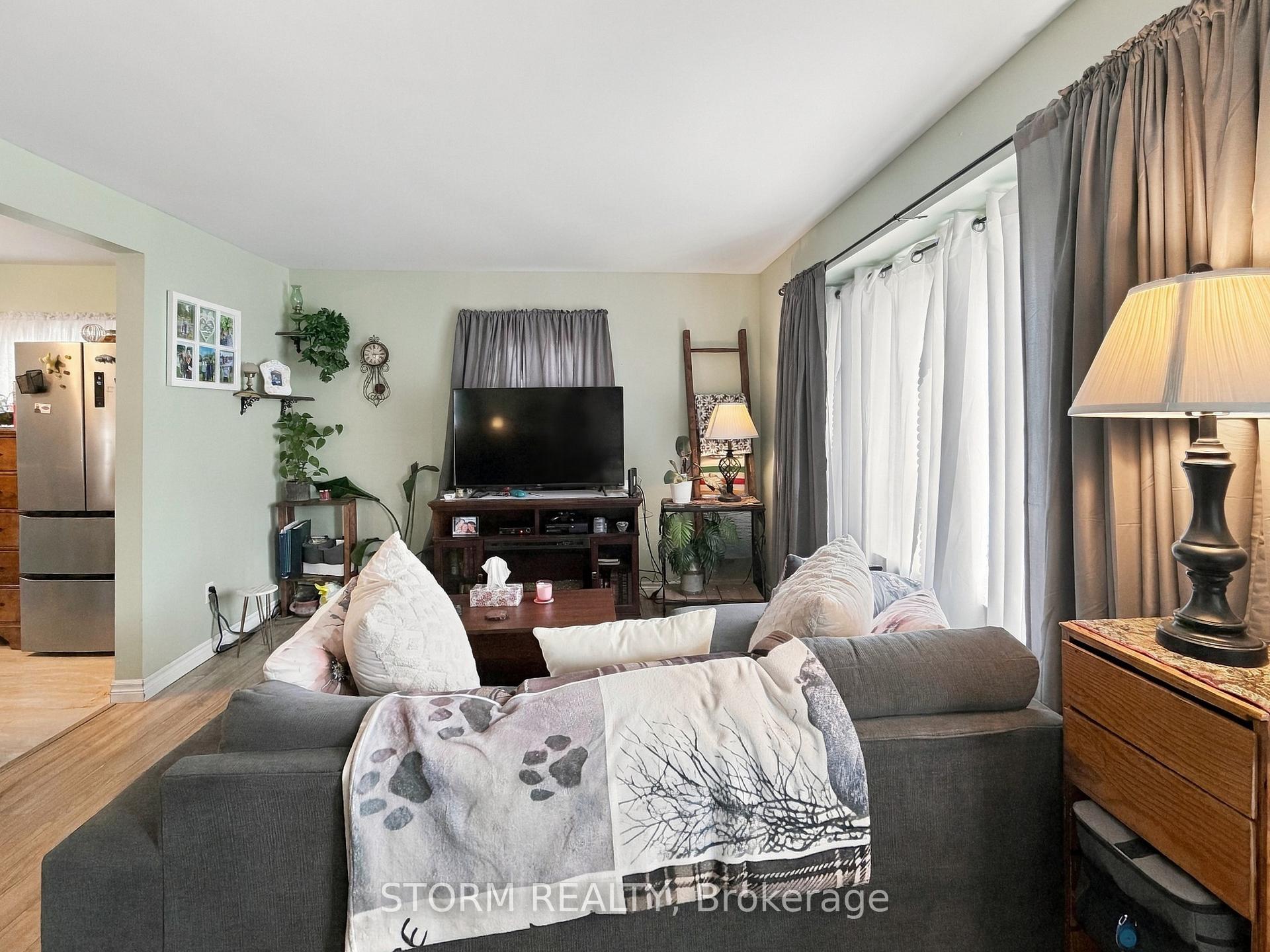 Photo 6 of 117 Emma Avenue, Cornwall, Cornwall — HOMEH