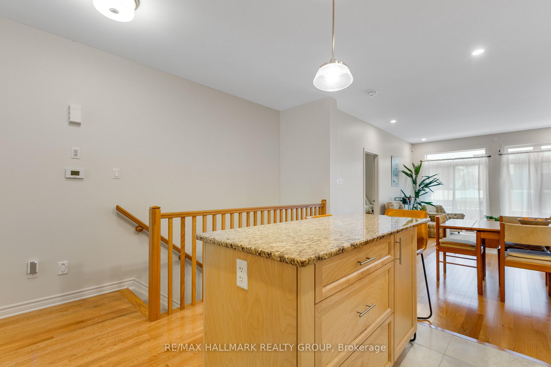 Photo 10 of 66 Kayenta Street, Ottawa, Remainder of Stittsville & Area — HOMEH
