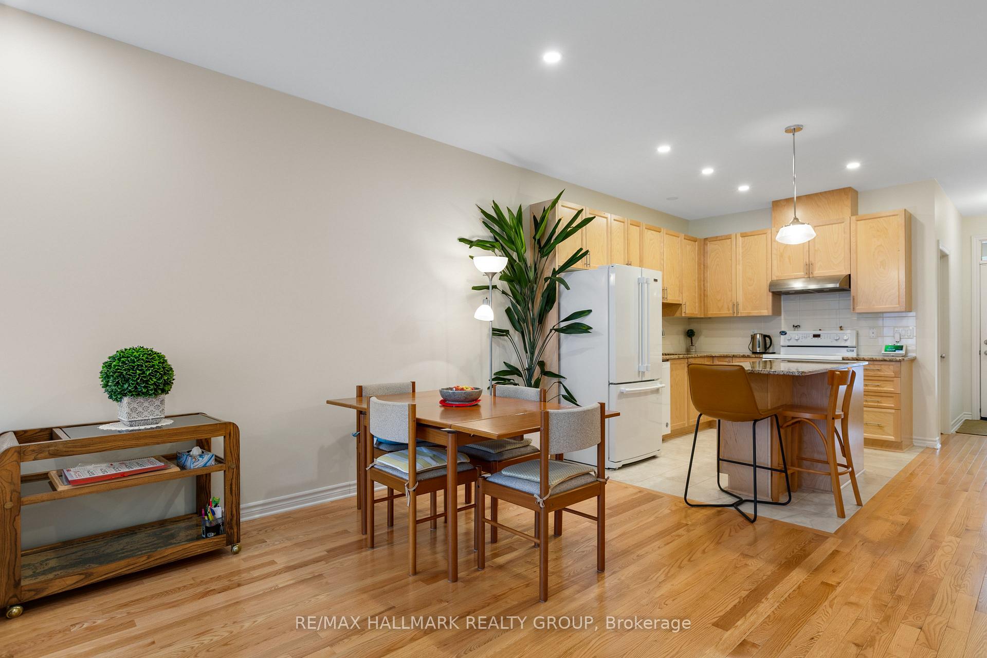 Photo 11 of 66 Kayenta Street, Ottawa, Remainder of Stittsville & Area — HOMEH