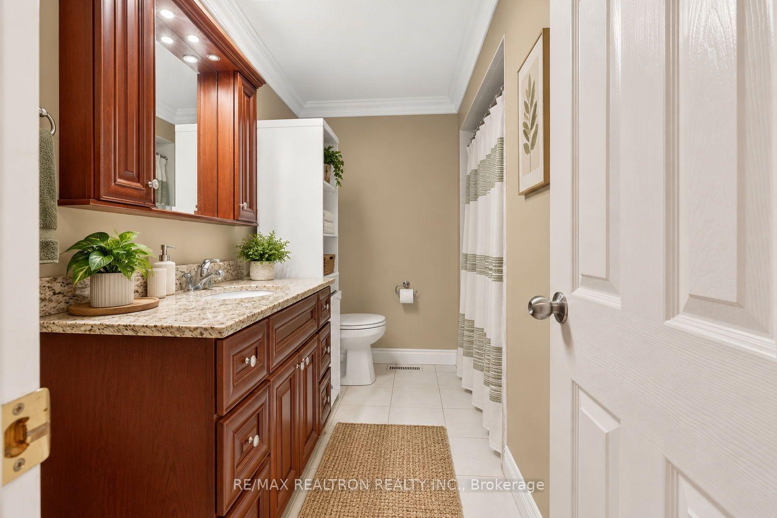 Photo 18 of 26 Brubeck Road, North York, Humbermede — HOMEH