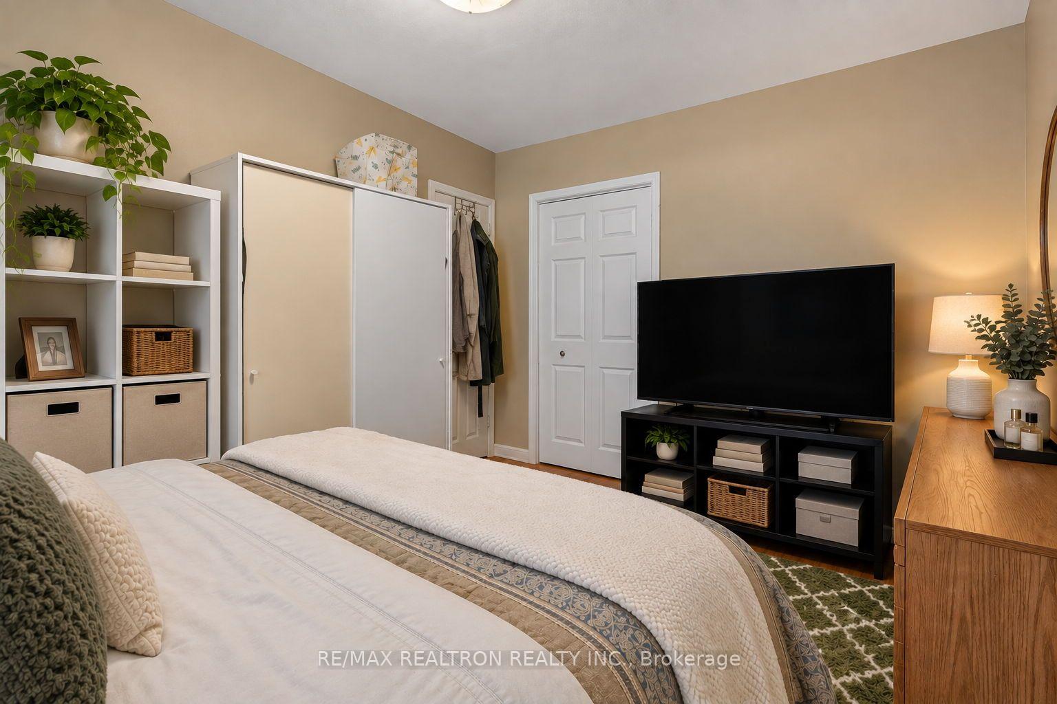 Photo 19 of 26 Brubeck Road, North York, Humbermede — HOMEH