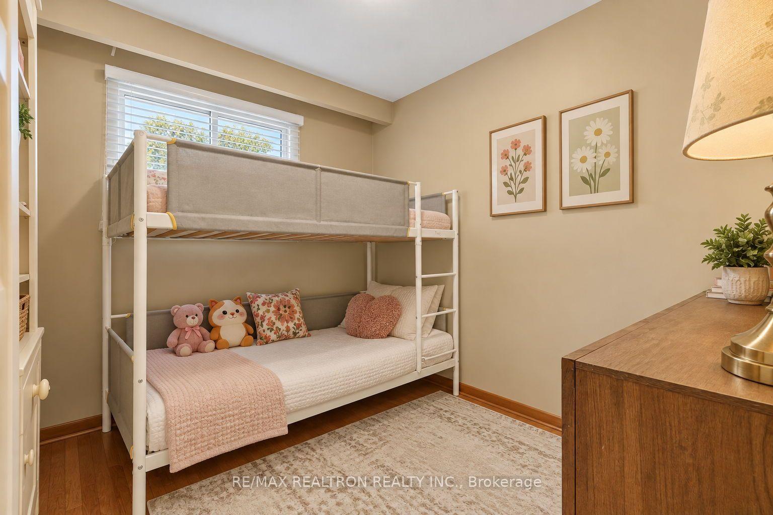 Photo 23 of 26 Brubeck Road, North York, Humbermede — HOMEH