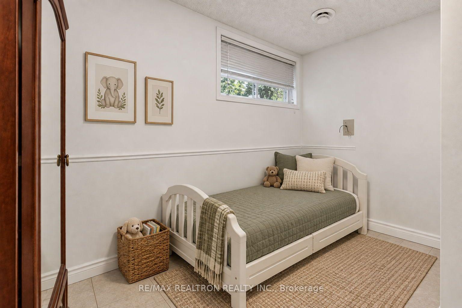 Photo 33 of 26 Brubeck Road, North York, Humbermede — HOMEH