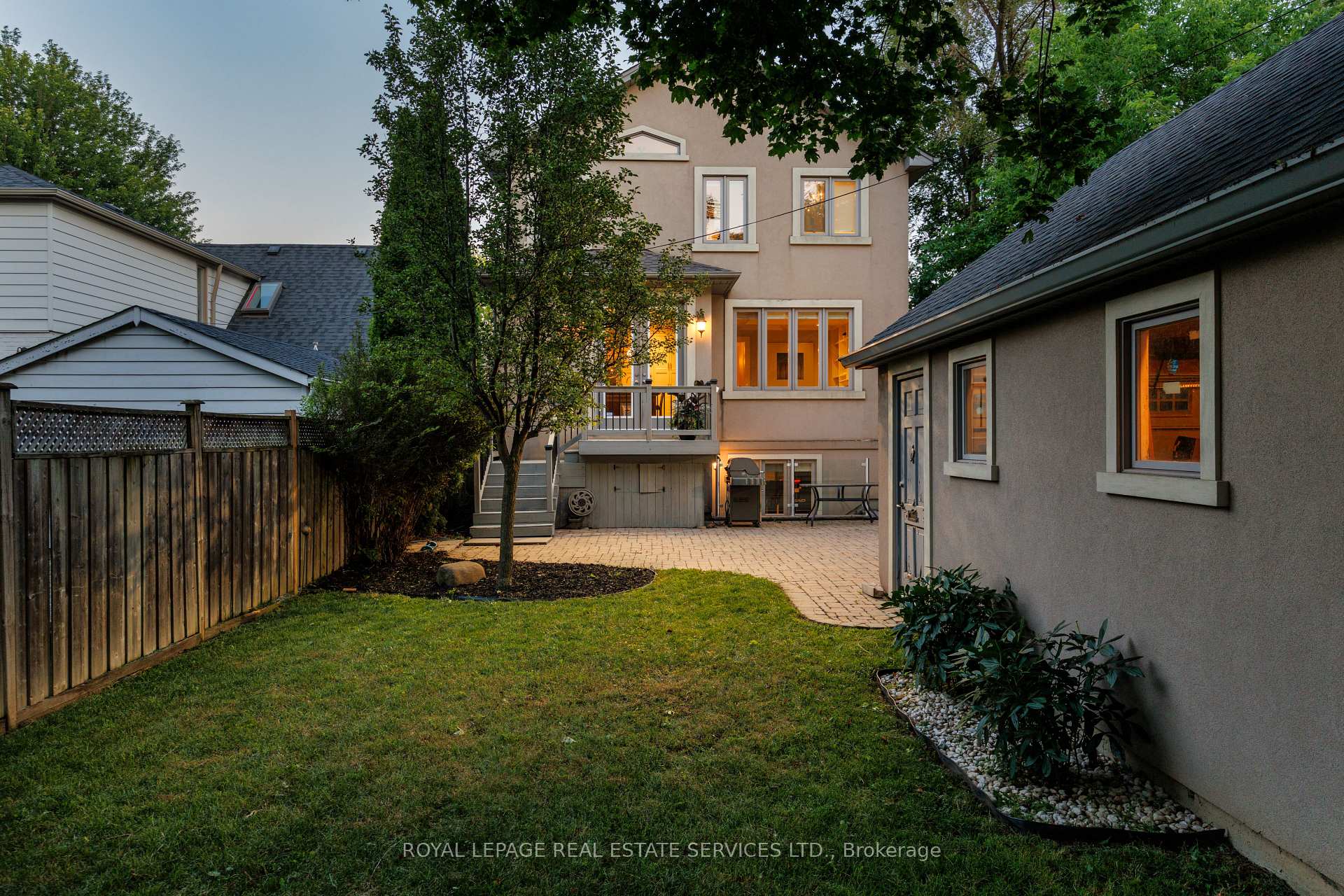 Photo 6 of 4 Springbrook Gardens, Etobicoke, Stonegate-Queensway — HOMEH