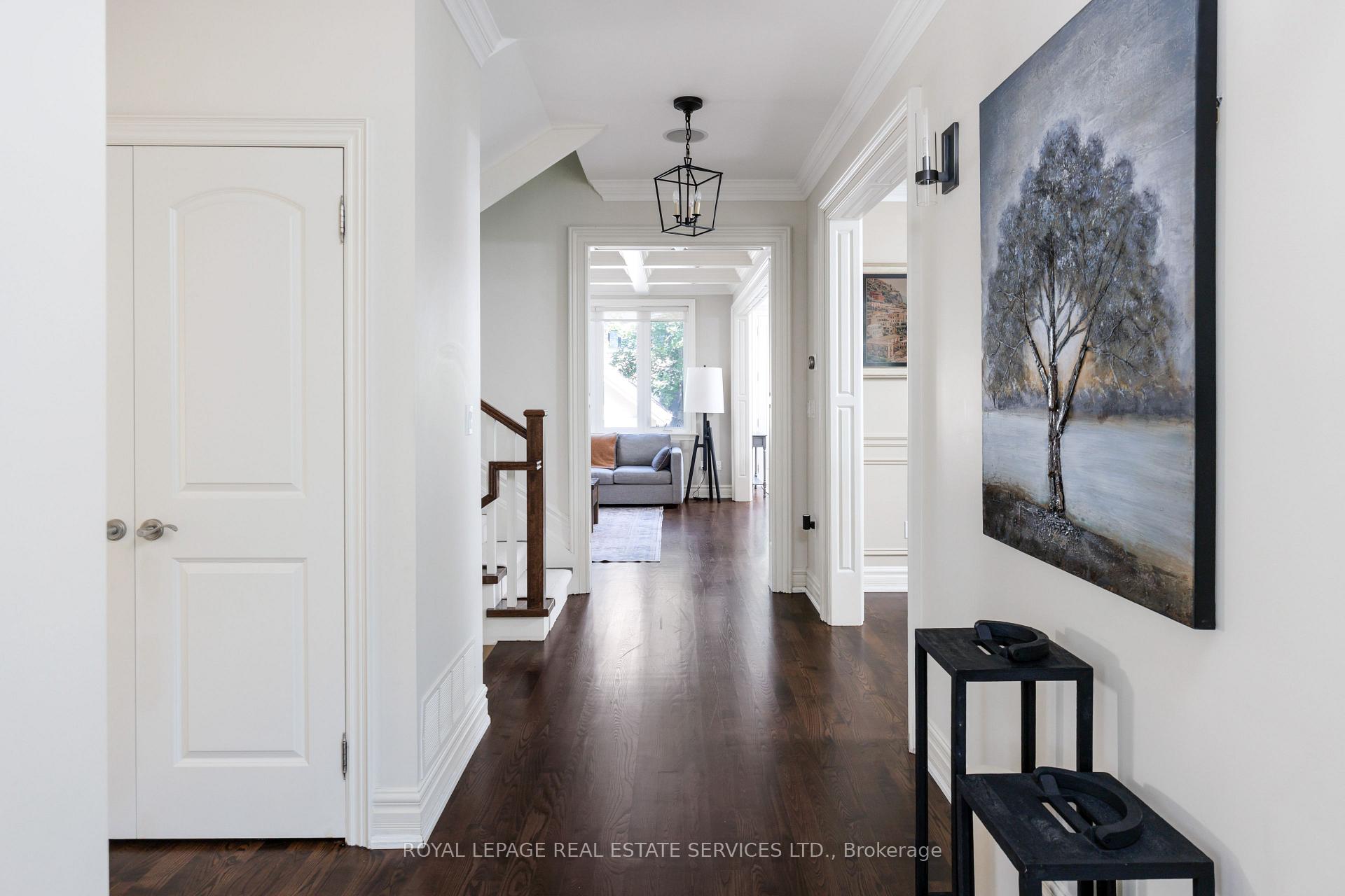 Photo 7 of 4 Springbrook Gardens, Etobicoke, Stonegate-Queensway — HOMEH