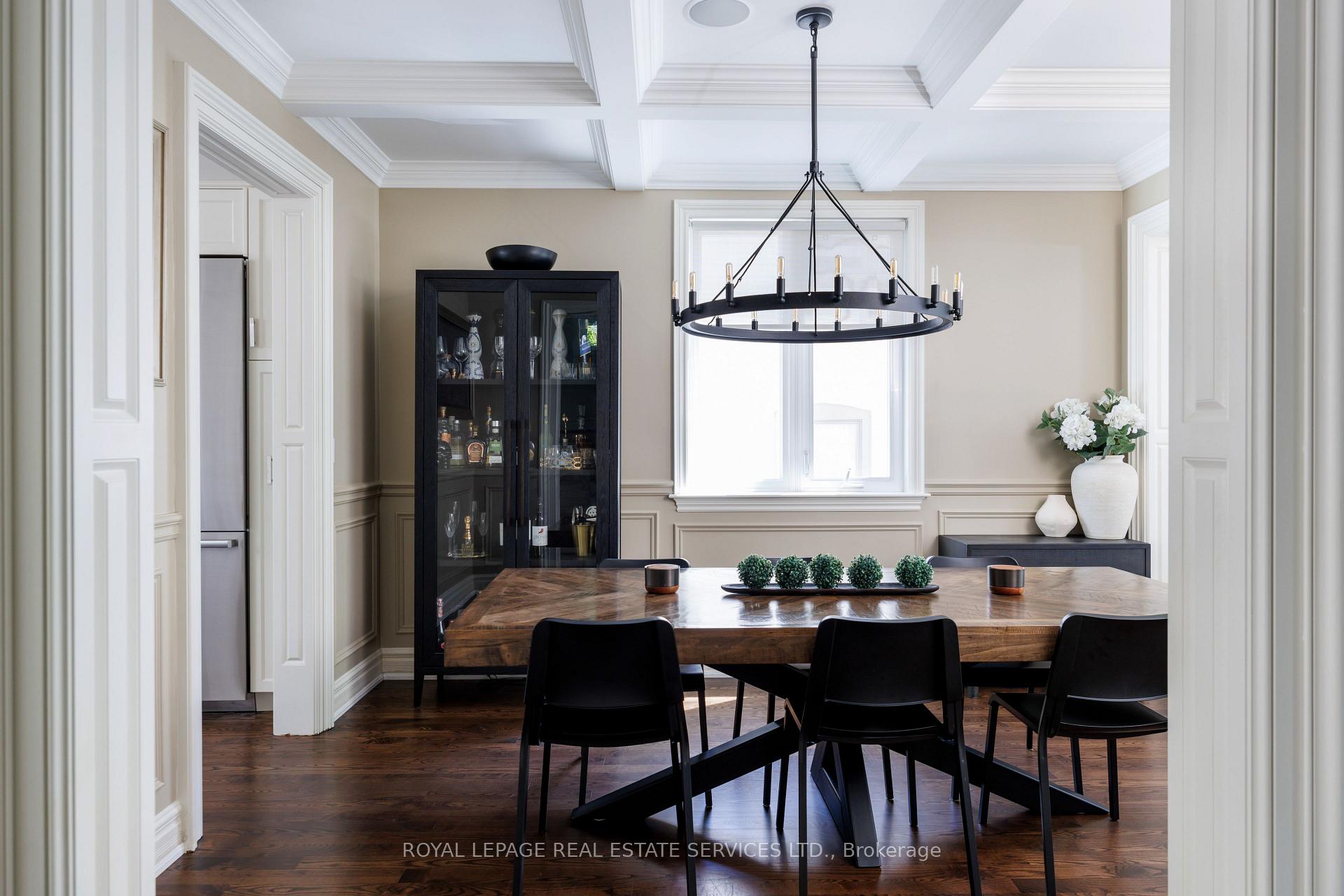 Photo 11 of 4 Springbrook Gardens, Etobicoke, Stonegate-Queensway — HOMEH