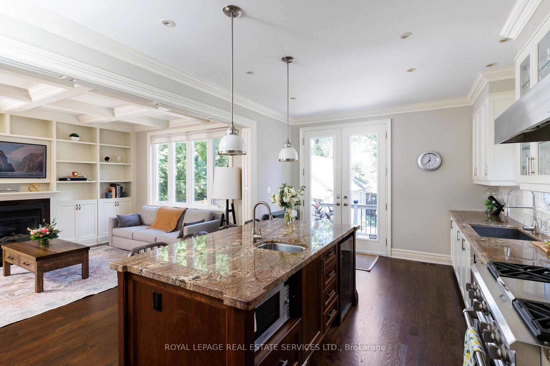 Photo 20 of 4 Springbrook Gardens, Etobicoke, Stonegate-Queensway — HOMEH