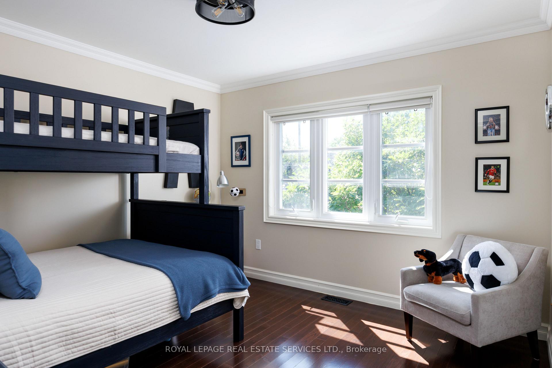 Photo 31 of 4 Springbrook Gardens, Etobicoke, Stonegate-Queensway — HOMEH