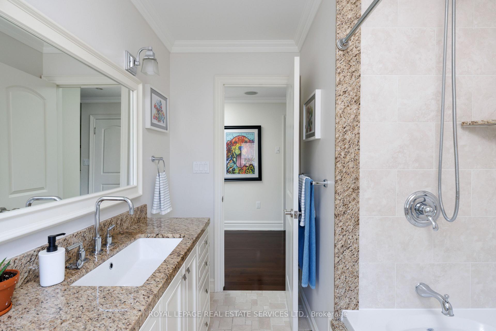 Photo 34 of 4 Springbrook Gardens, Etobicoke, Stonegate-Queensway — HOMEH