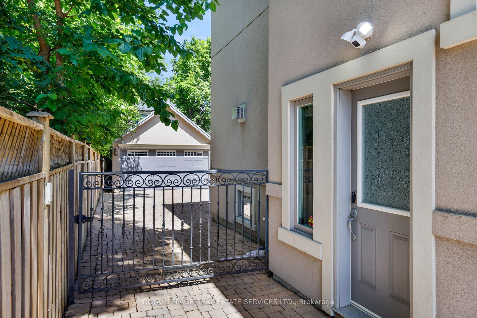 Photo 45 of 4 Springbrook Gardens, Etobicoke, Stonegate-Queensway — HOMEH