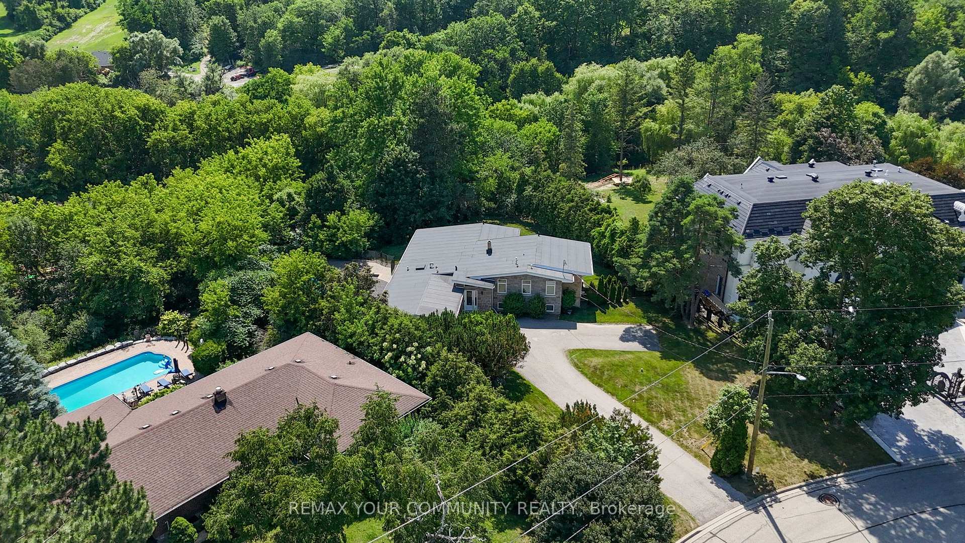 Photo 5 of 35 Idleswift Drive, Vaughan, Uplands — HOMEH