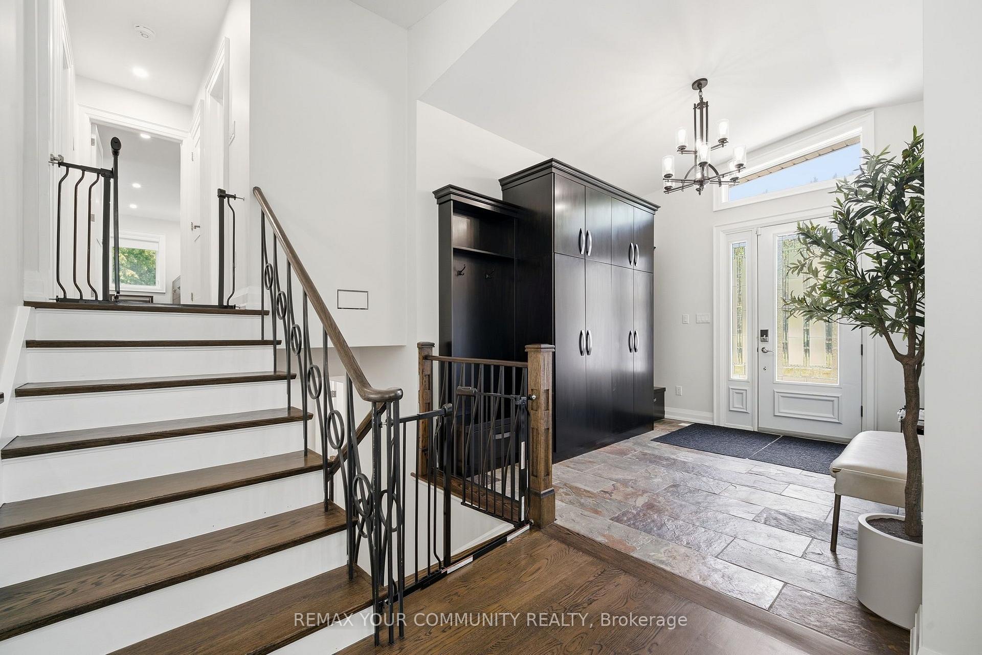 Photo 9 of 35 Idleswift Drive, Vaughan, Uplands — HOMEH
