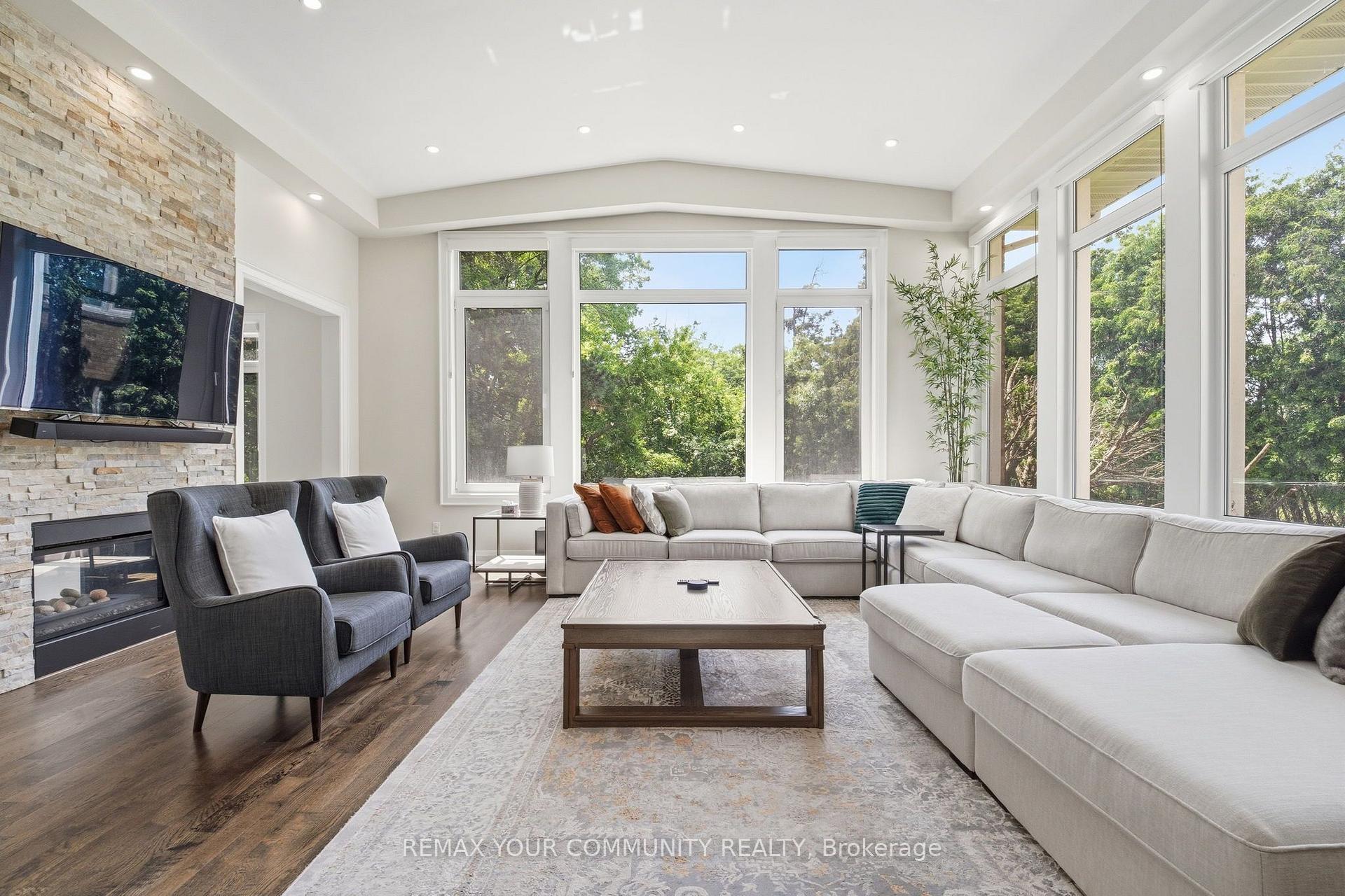 Photo 13 of 35 Idleswift Drive, Vaughan, Uplands — HOMEH