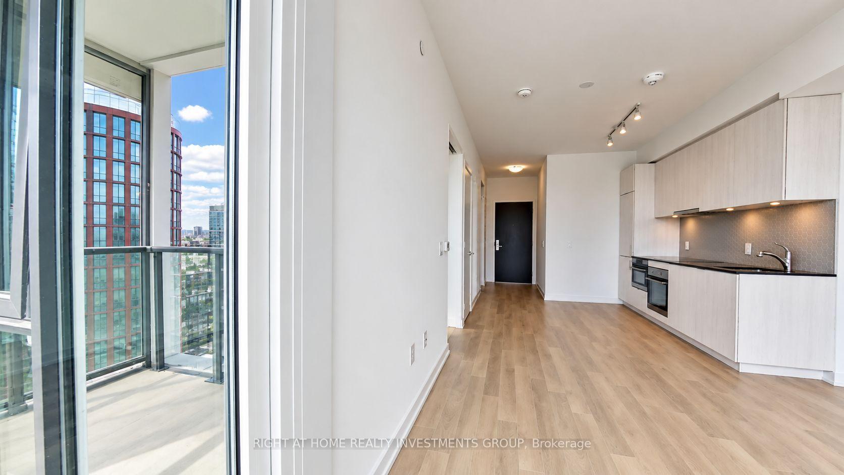 Photo 5 of Unit 1711, 158 Front Street E, Toronto, Moss Park — HOMEH