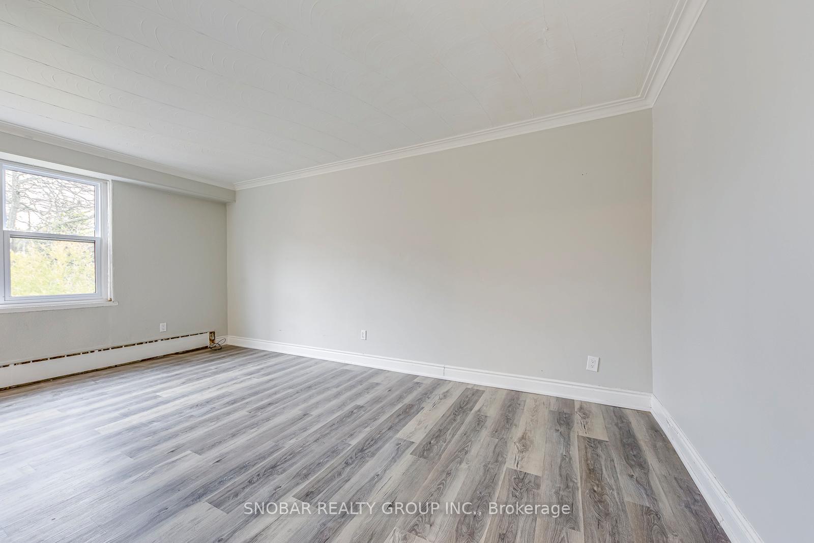 Photo 6 of Unit #11, 17 Station Road, Etobicoke, Mimico — HOMEH