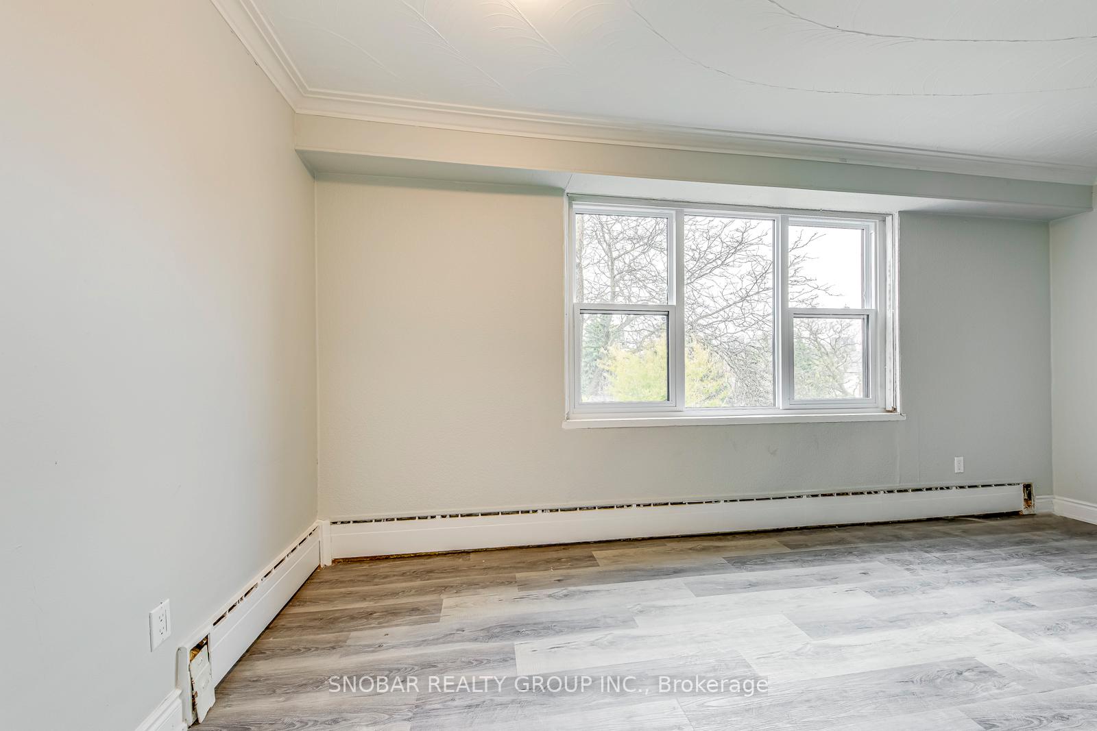 Photo 10 of Unit #11, 17 Station Road, Etobicoke, Mimico — HOMEH