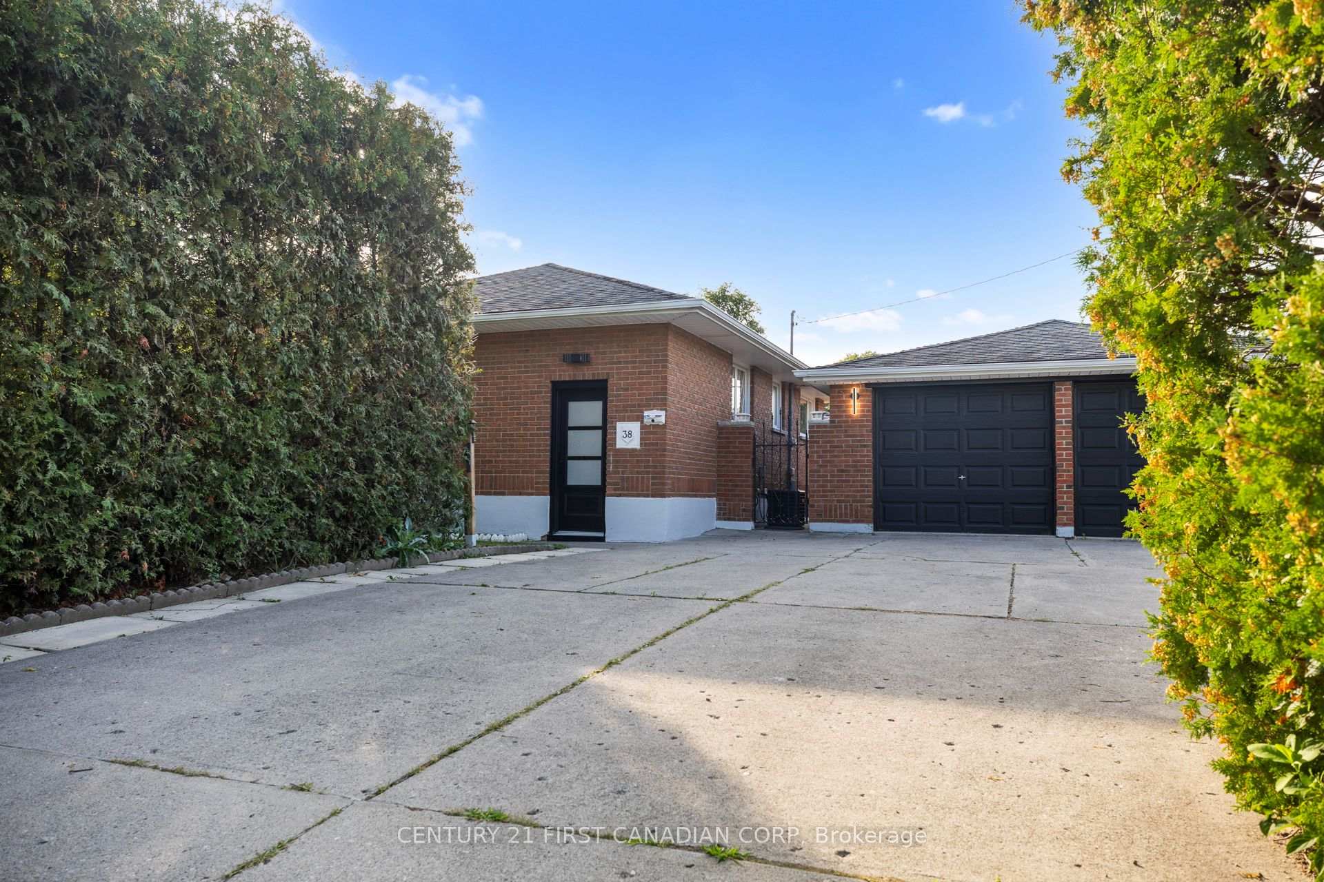 Photo 1 of 38 Silverdale Crescent, London, South T — HOMEH