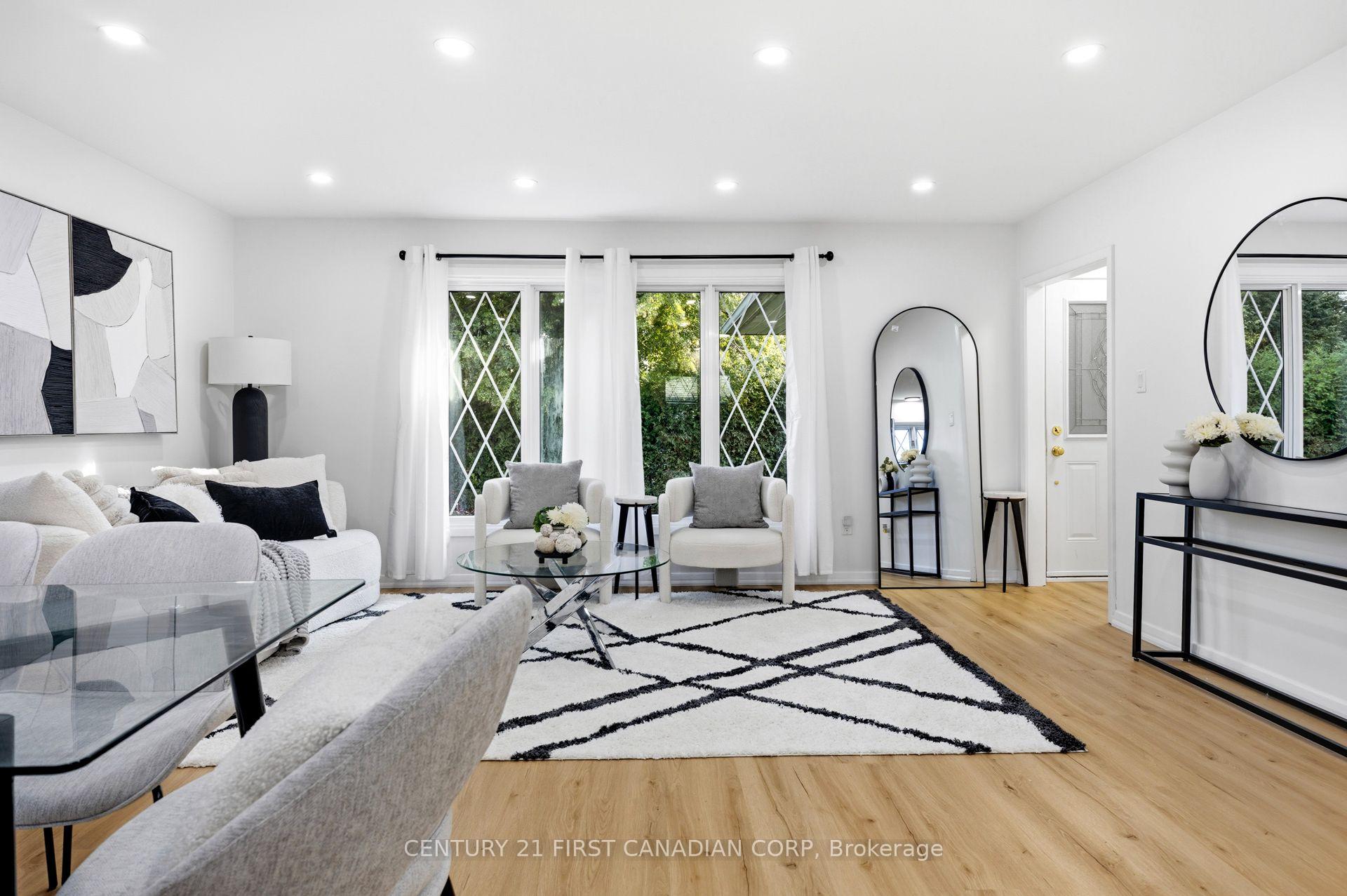 Photo 10 of 38 Silverdale Crescent, London, South T — HOMEH