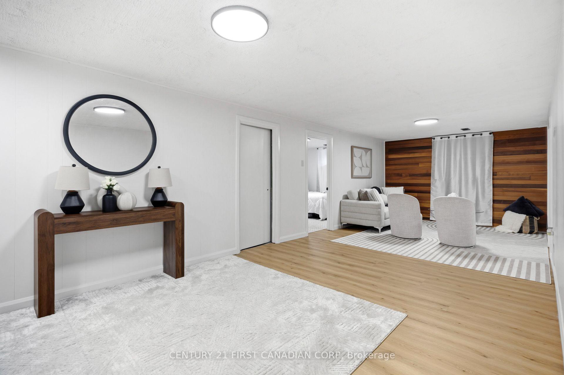 Photo 27 of 38 Silverdale Crescent, London, South T — HOMEH
