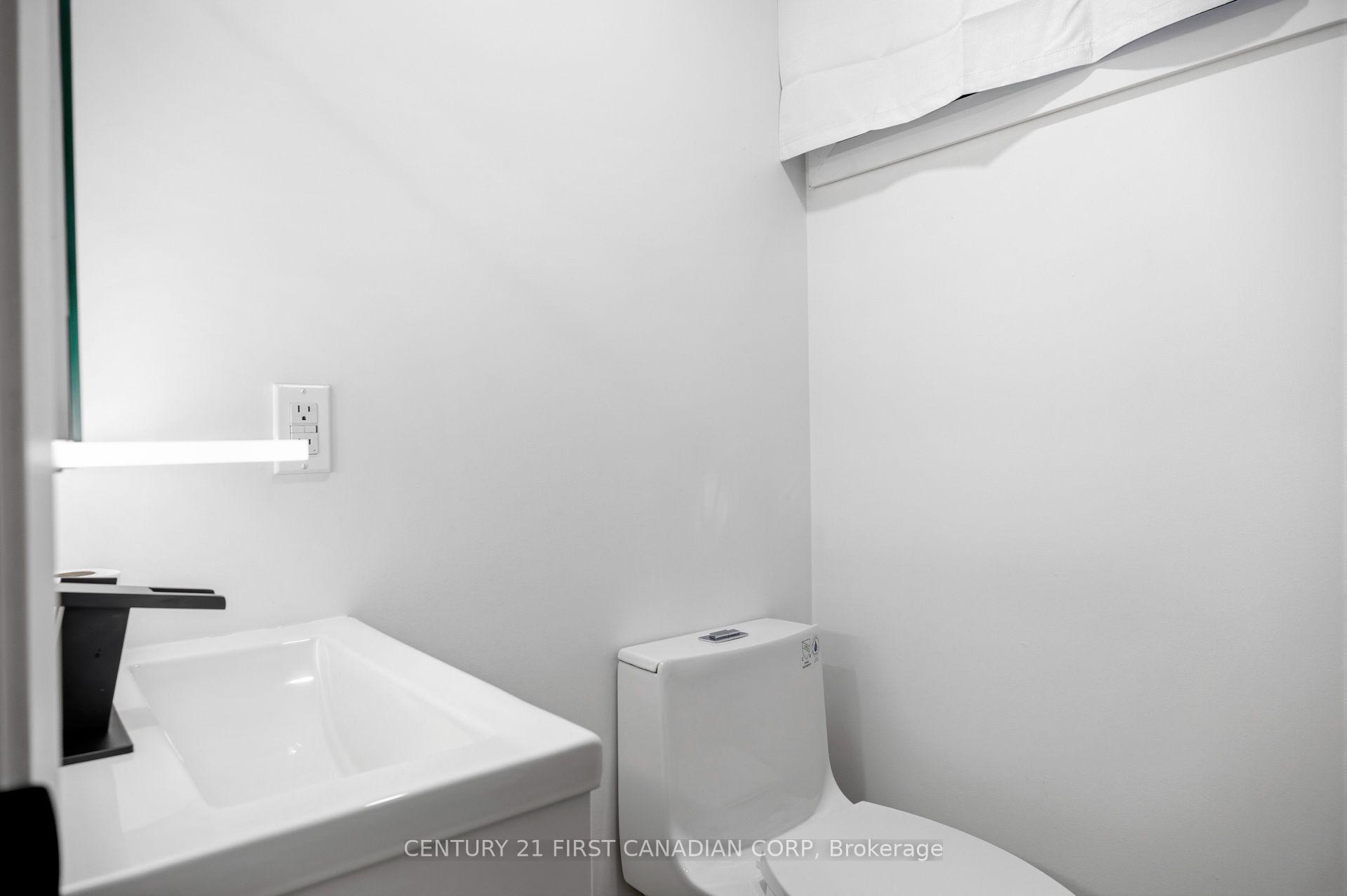 Photo 31 of 38 Silverdale Crescent, London, South T — HOMEH