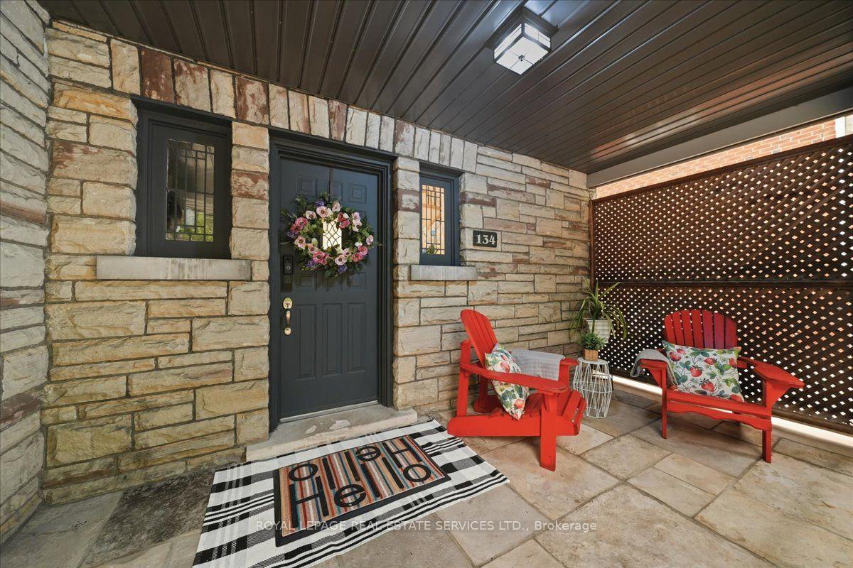 Photo 5 of 134 Morningside Avenue, Toronto, High Park-Swansea — HOMEH