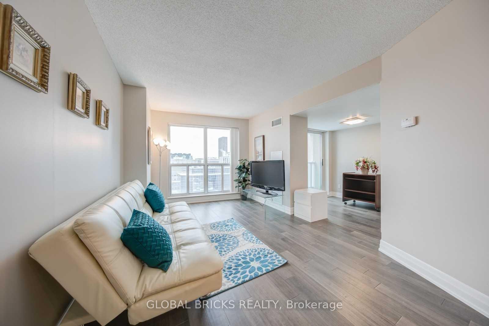 Photo 5 of 40 Crafter Crescent, Hamilton, Stoney Creek Mountain — HOMEH