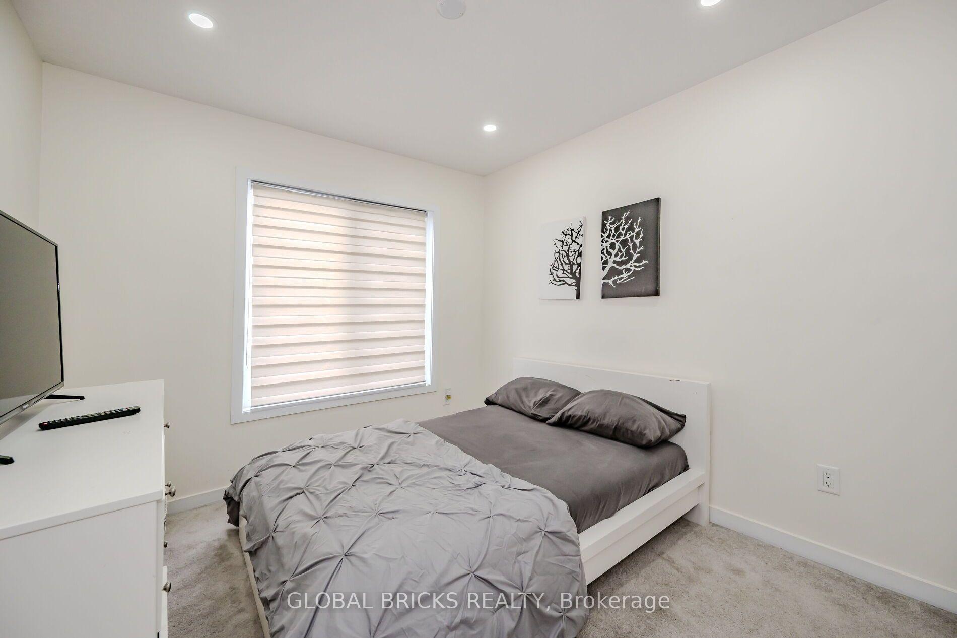 Photo 19 of 40 Crafter Crescent, Hamilton, Stoney Creek Mountain — HOMEH