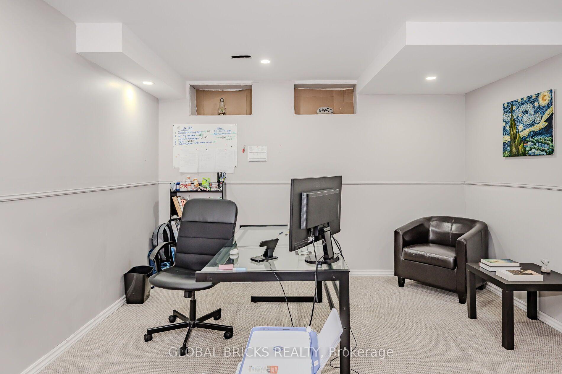Photo 27 of 40 Crafter Crescent, Hamilton, Stoney Creek Mountain — HOMEH