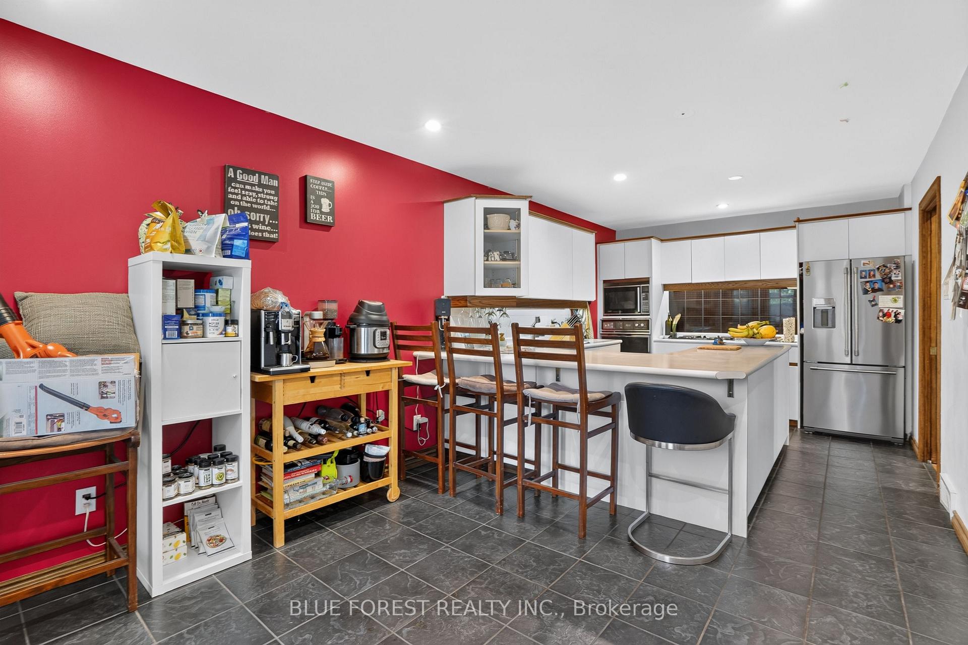 Photo 18 of 152 Albert Street, London, East F — HOMEH