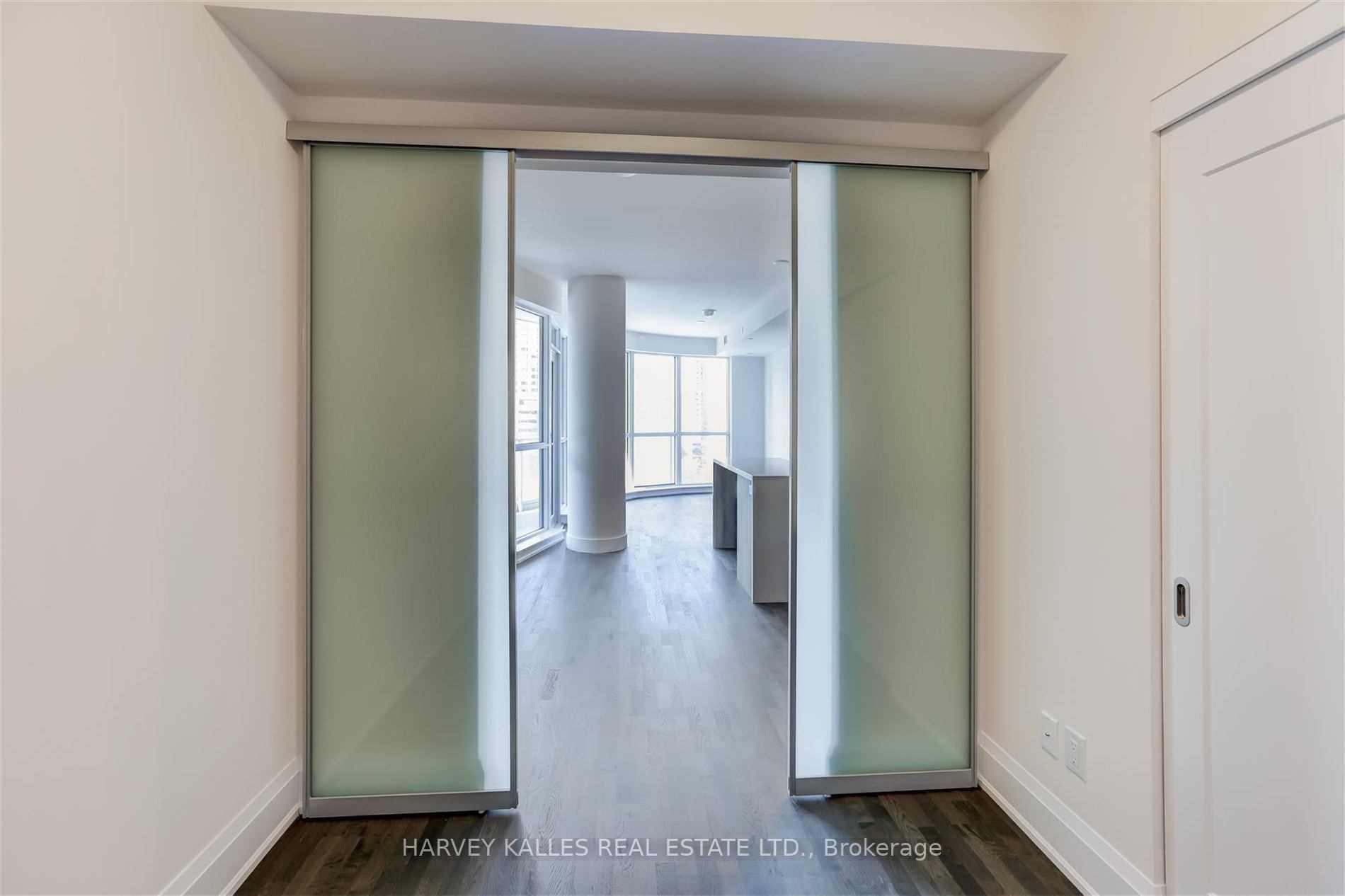 Photo 26 of Unit 1002, 88 Cumberland Street, Toronto, The Annex — HOMEH