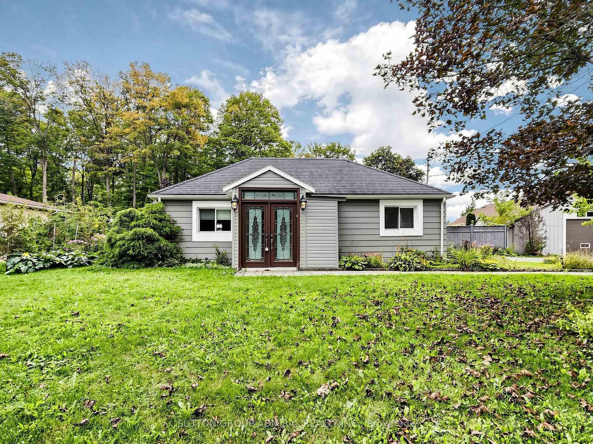 Photo of 4631 Aurora Road