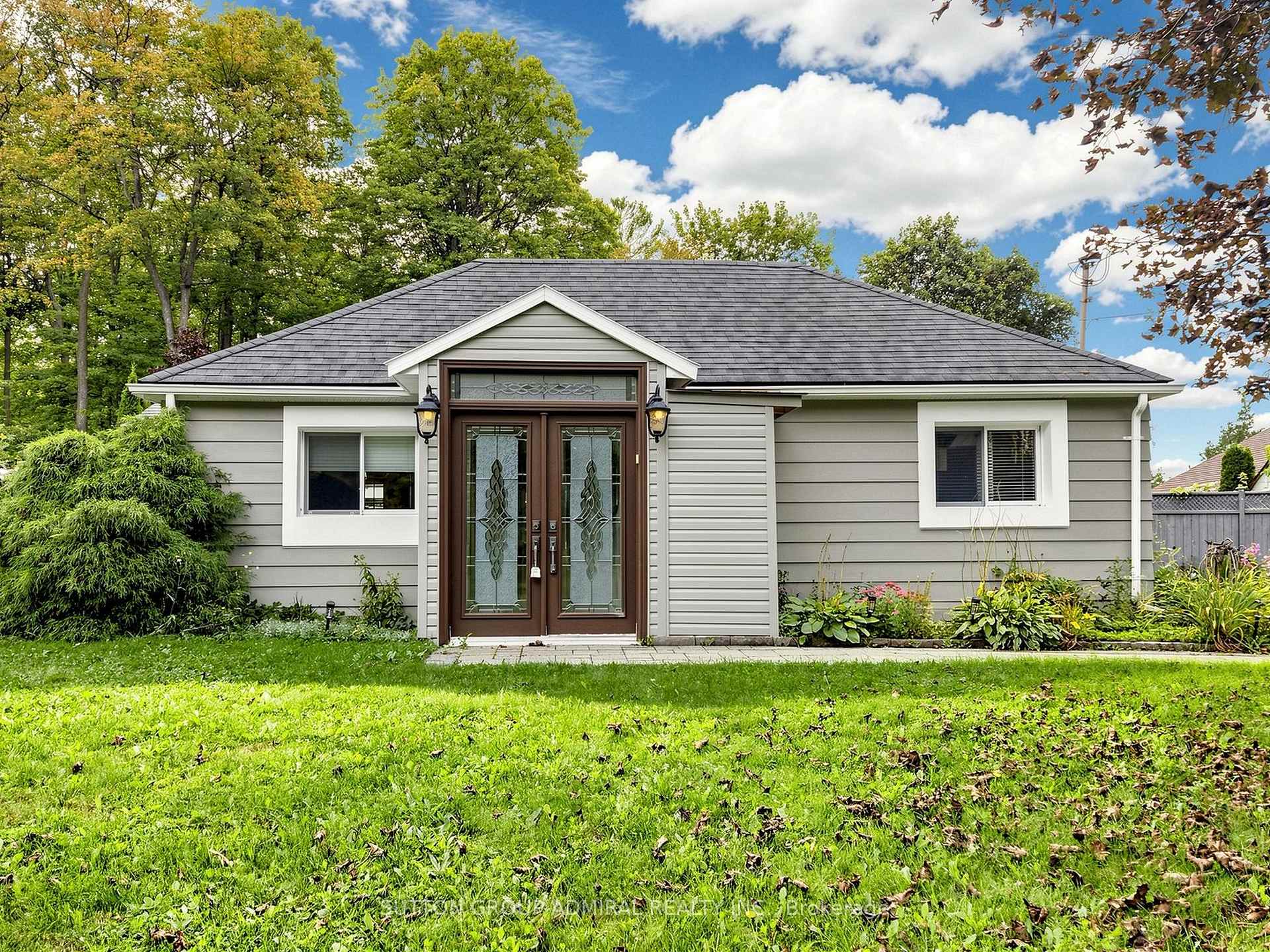 Photo 2 of 4631 Aurora Road, Whitchurch-Stouffville, Ballantrae — HOMEH