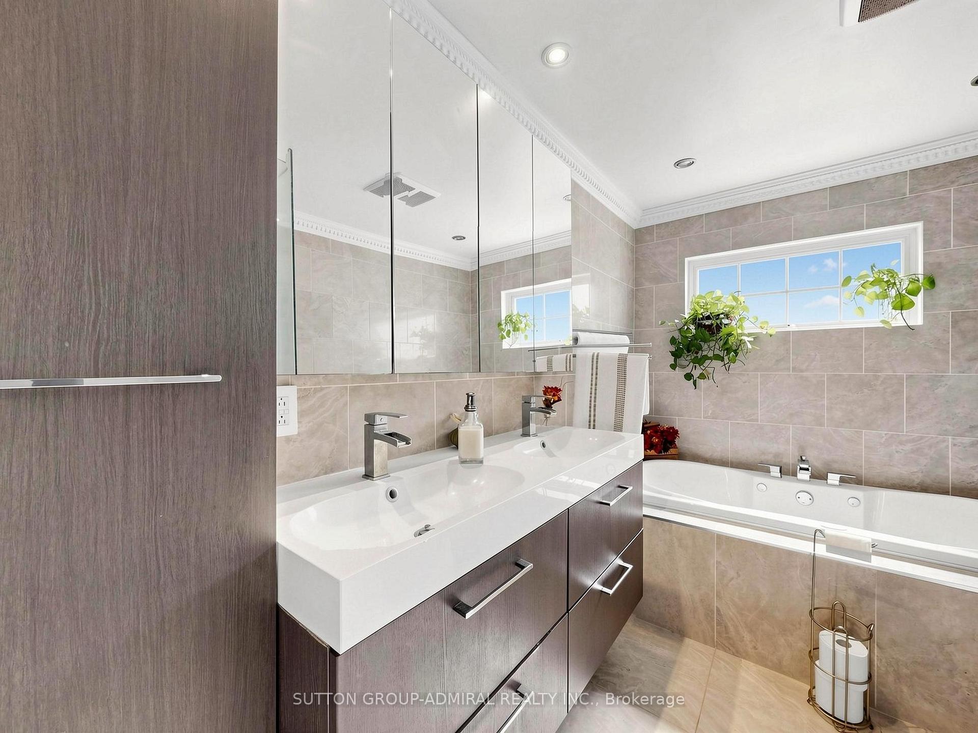 Photo 15 of 4631 Aurora Road, Whitchurch-Stouffville, Ballantrae — HOMEH
